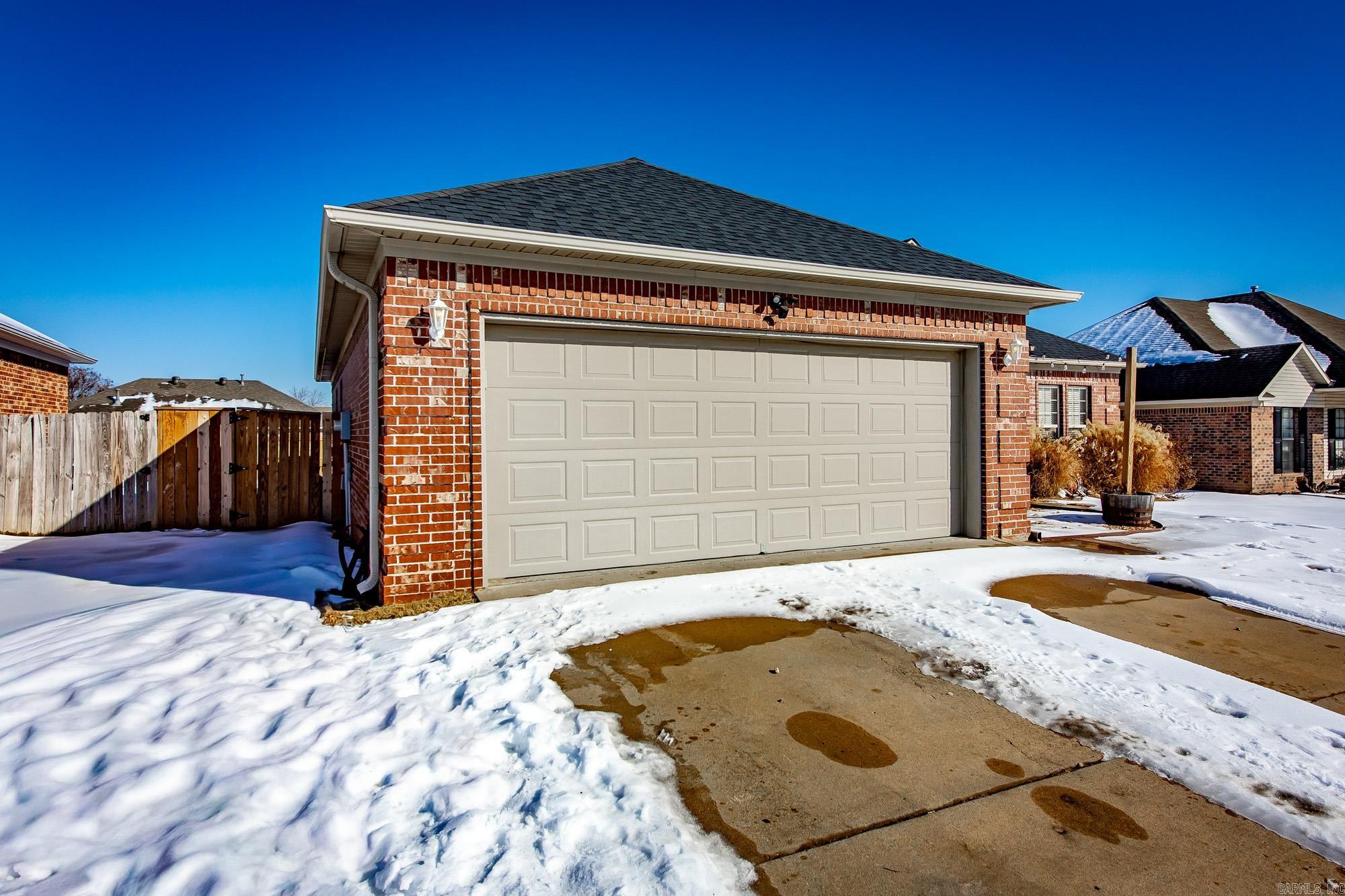 SPRING VALLEY - Residential