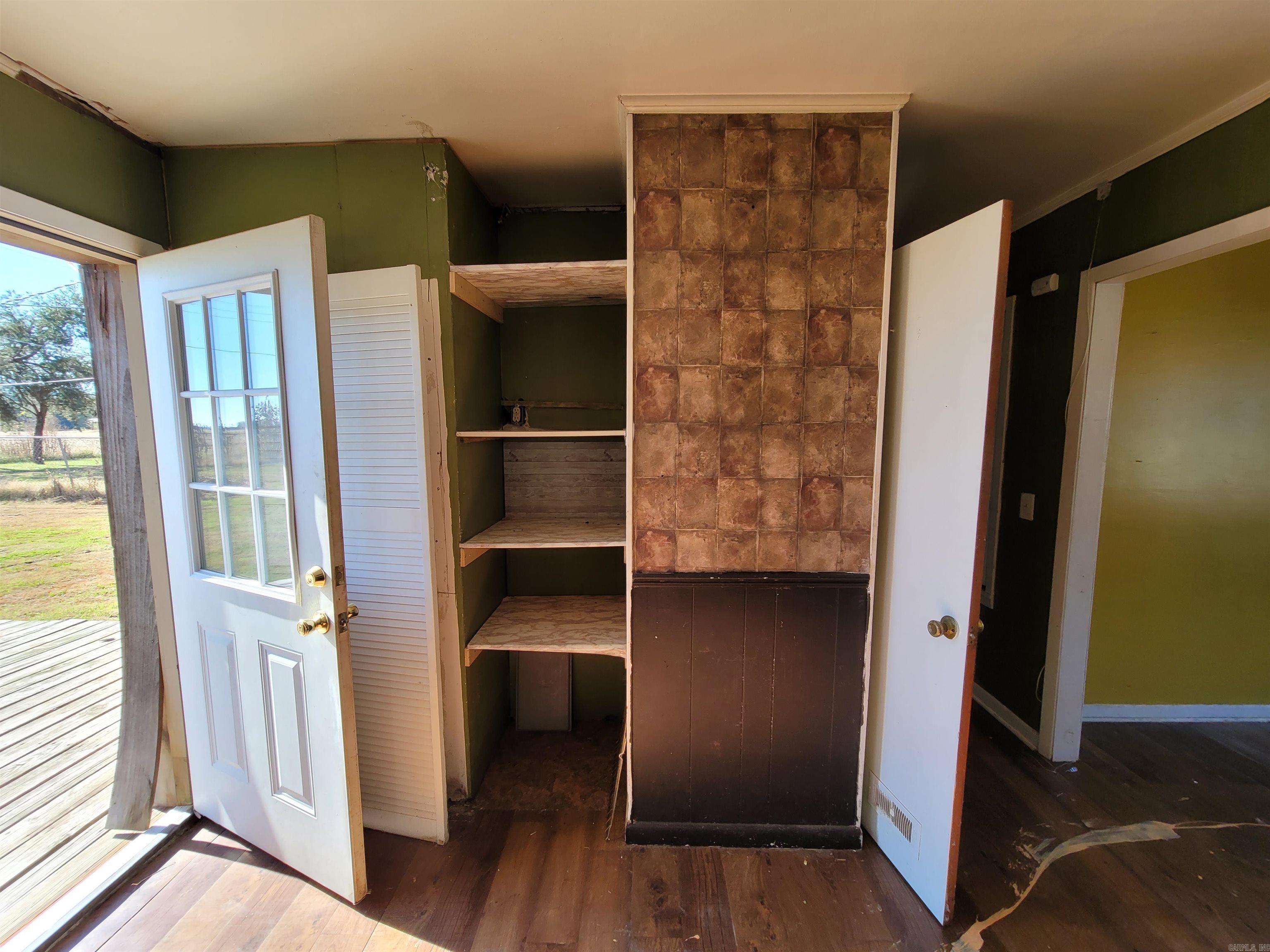 ROBINSVILLE - Residential