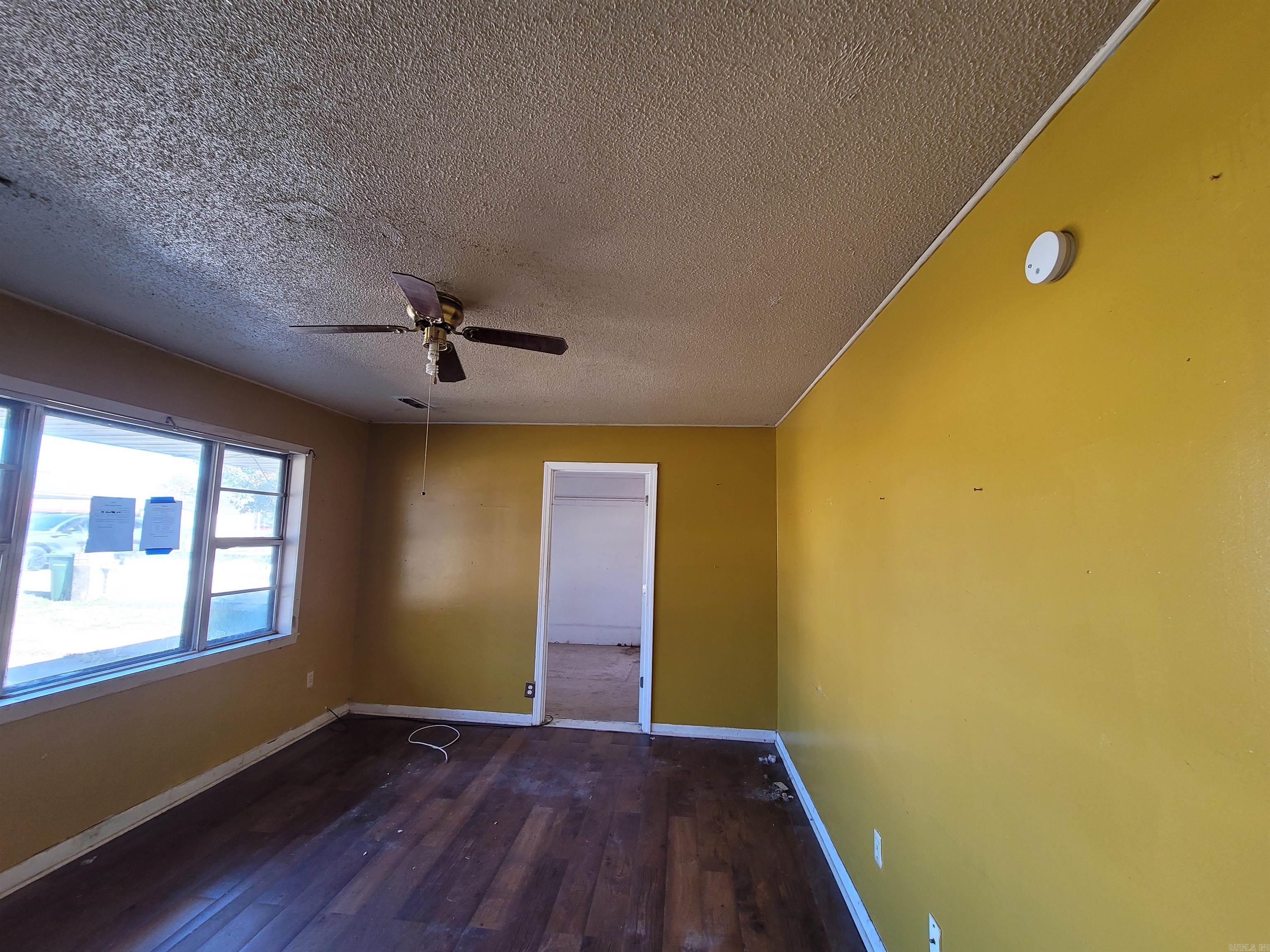 ROBINSVILLE - Residential