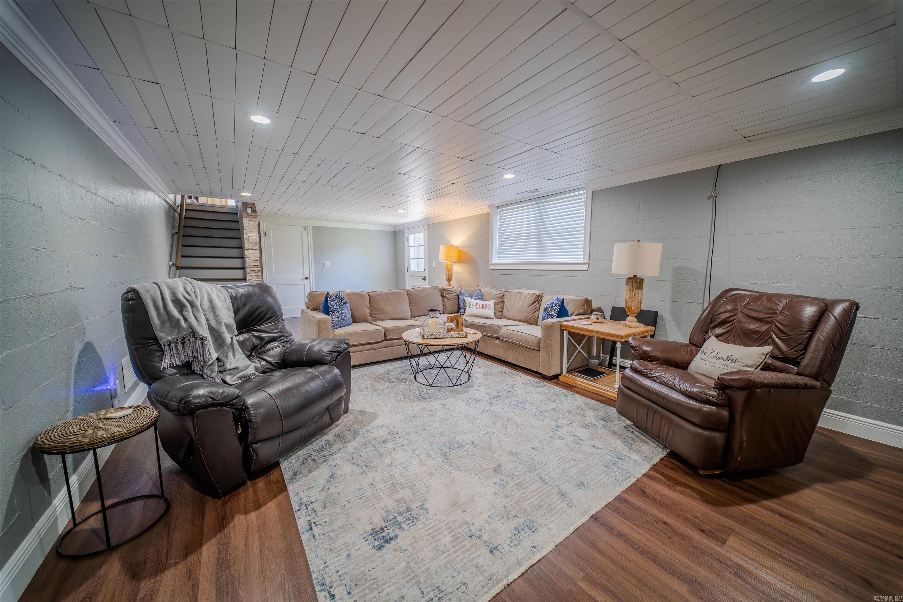 THOMPSON HEIGHTS 2ND S-D - Residential