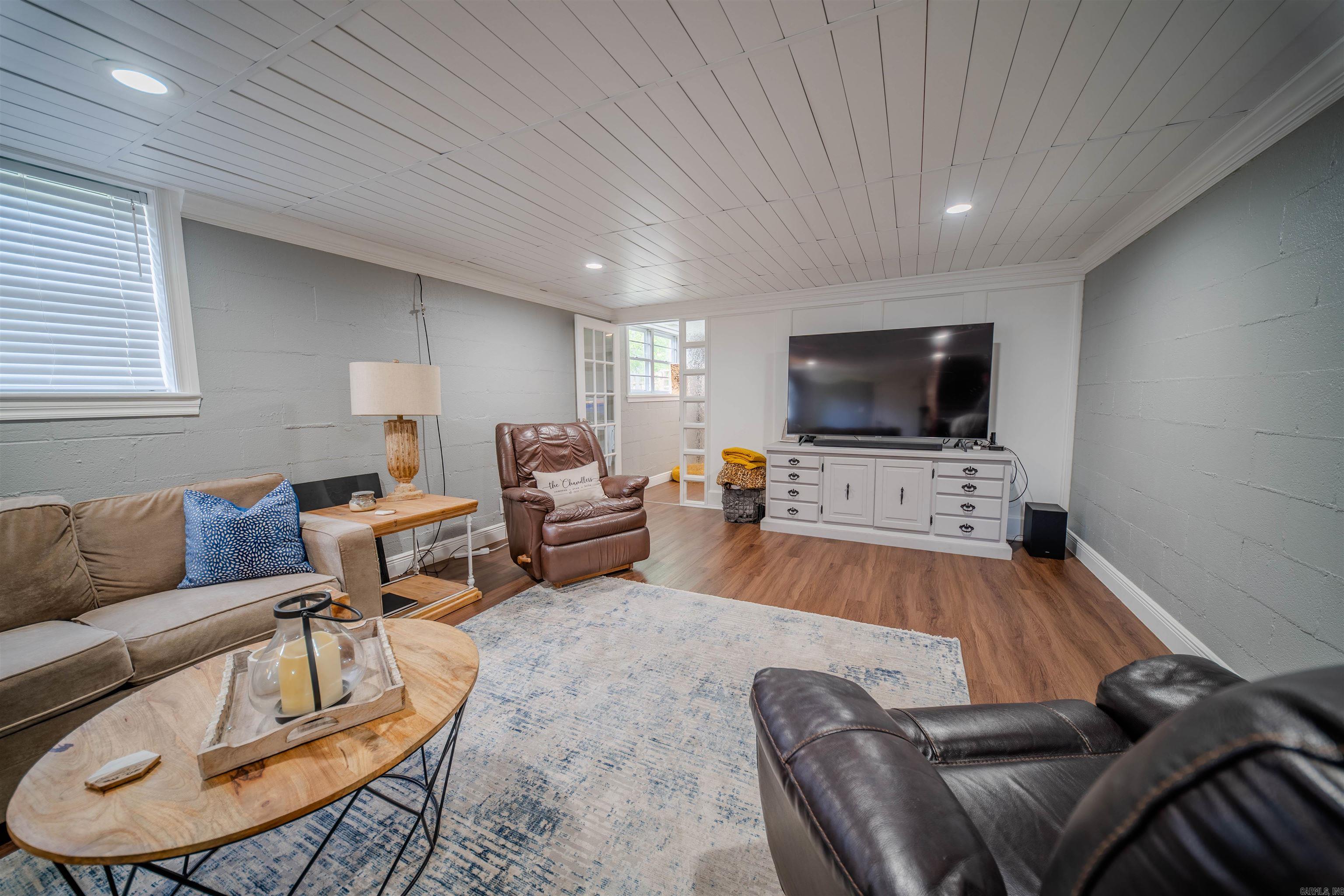 THOMPSON HEIGHTS 2ND S-D - Residential
