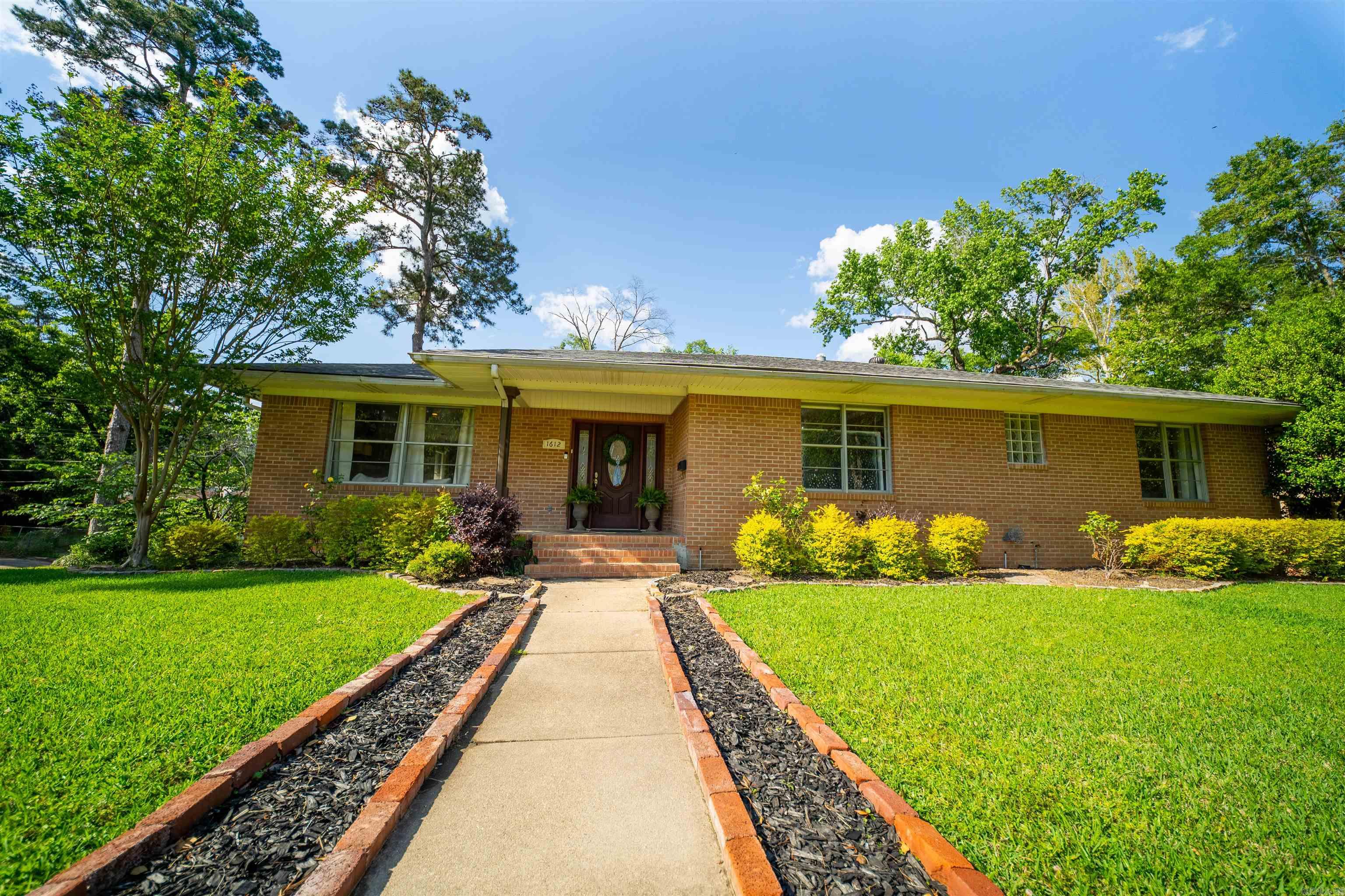 THOMPSON HEIGHTS 2ND S-D - Residential