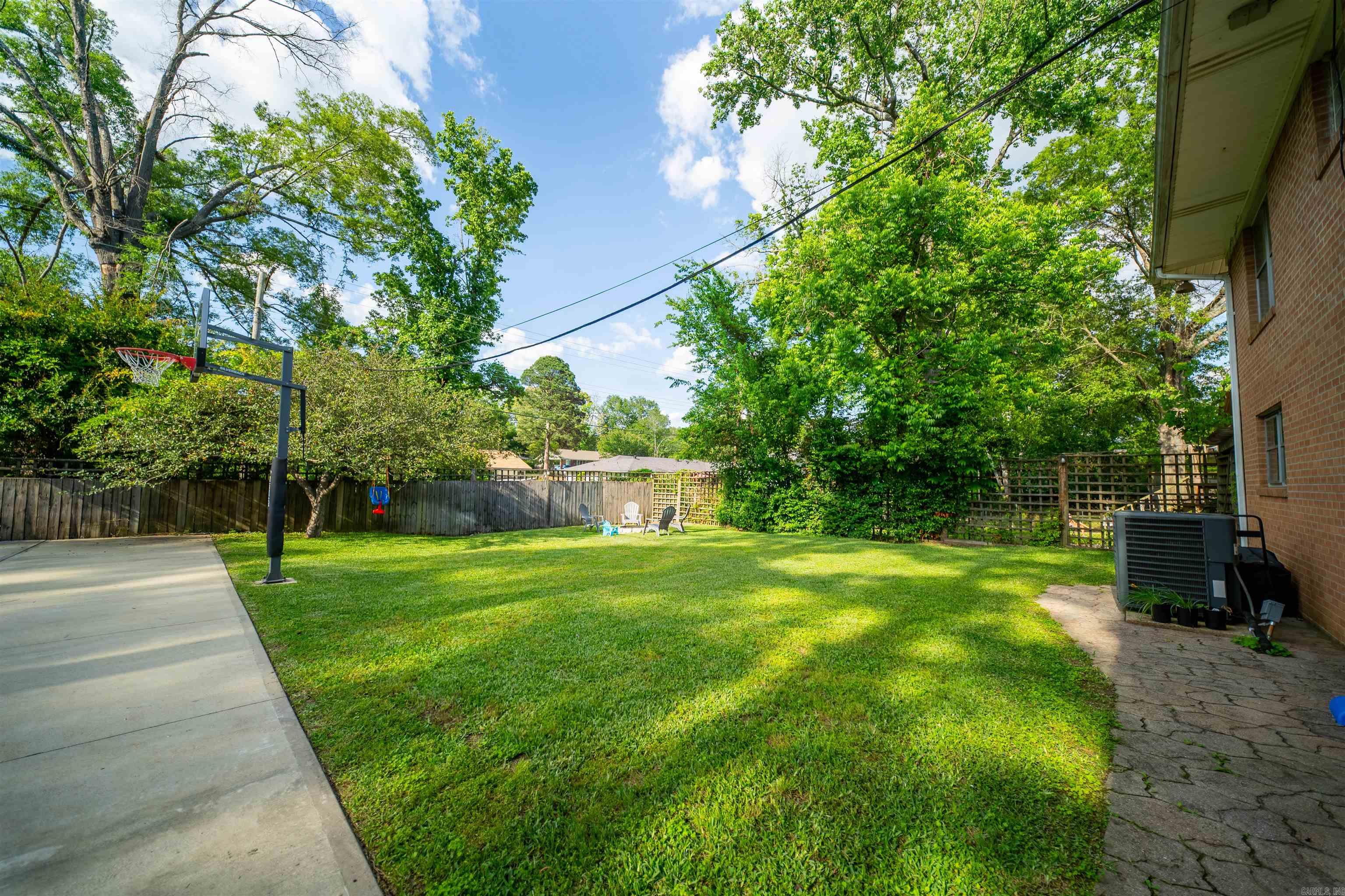 THOMPSON HEIGHTS 2ND S-D - Residential