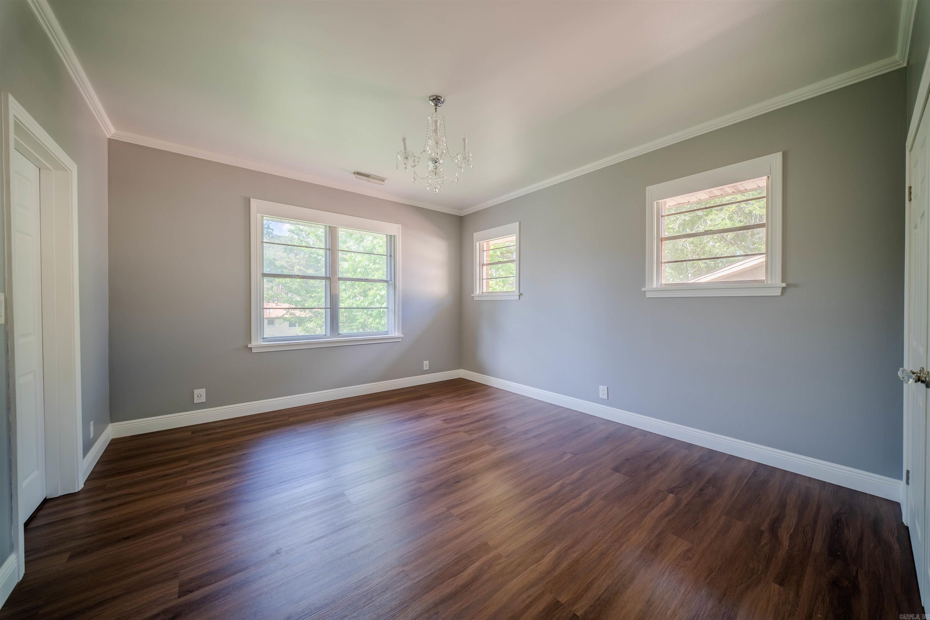 THOMPSON HEIGHTS 2ND S-D - Residential