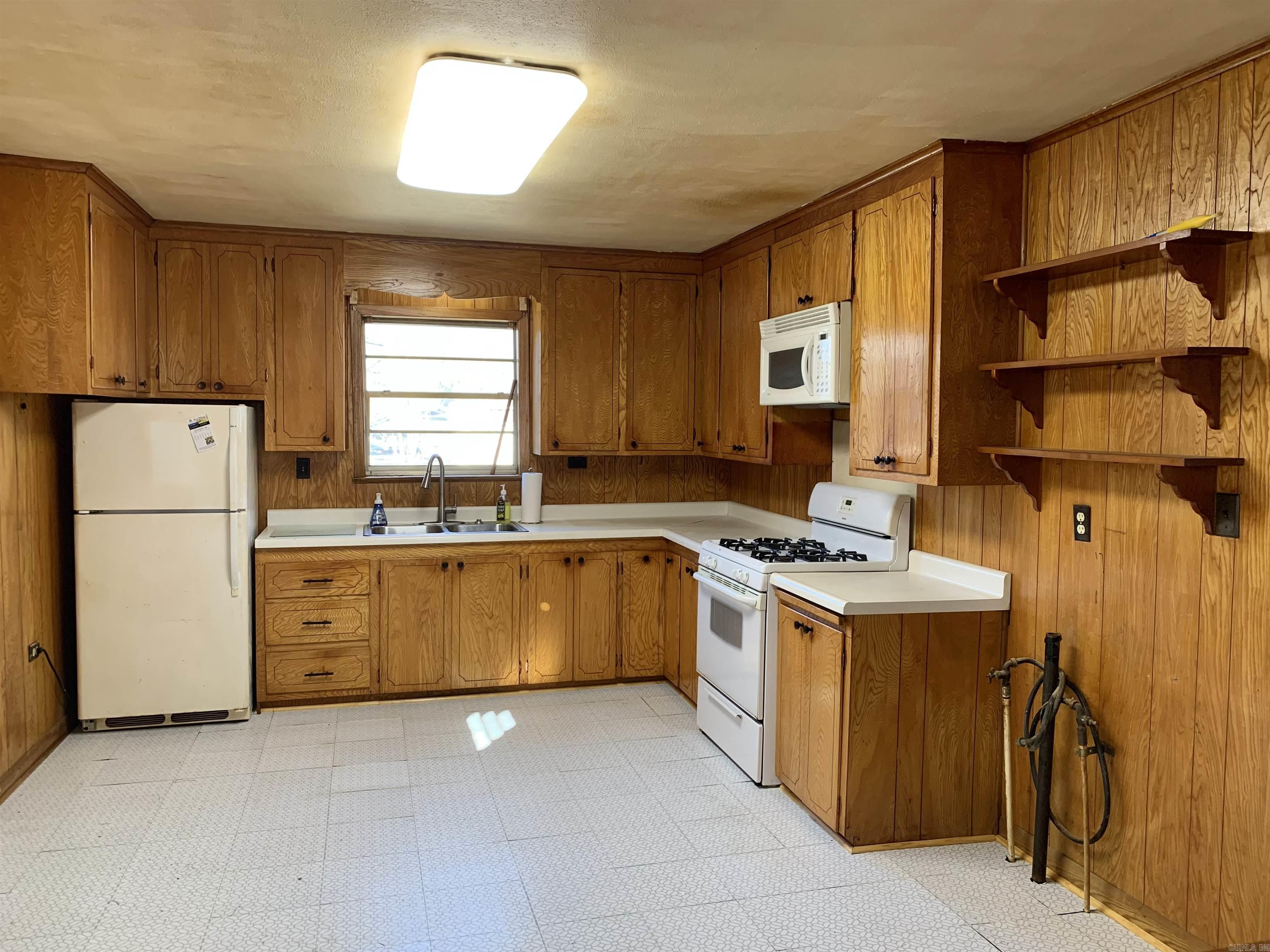 CAMDEN CITY METES & BOUNDS - Residential