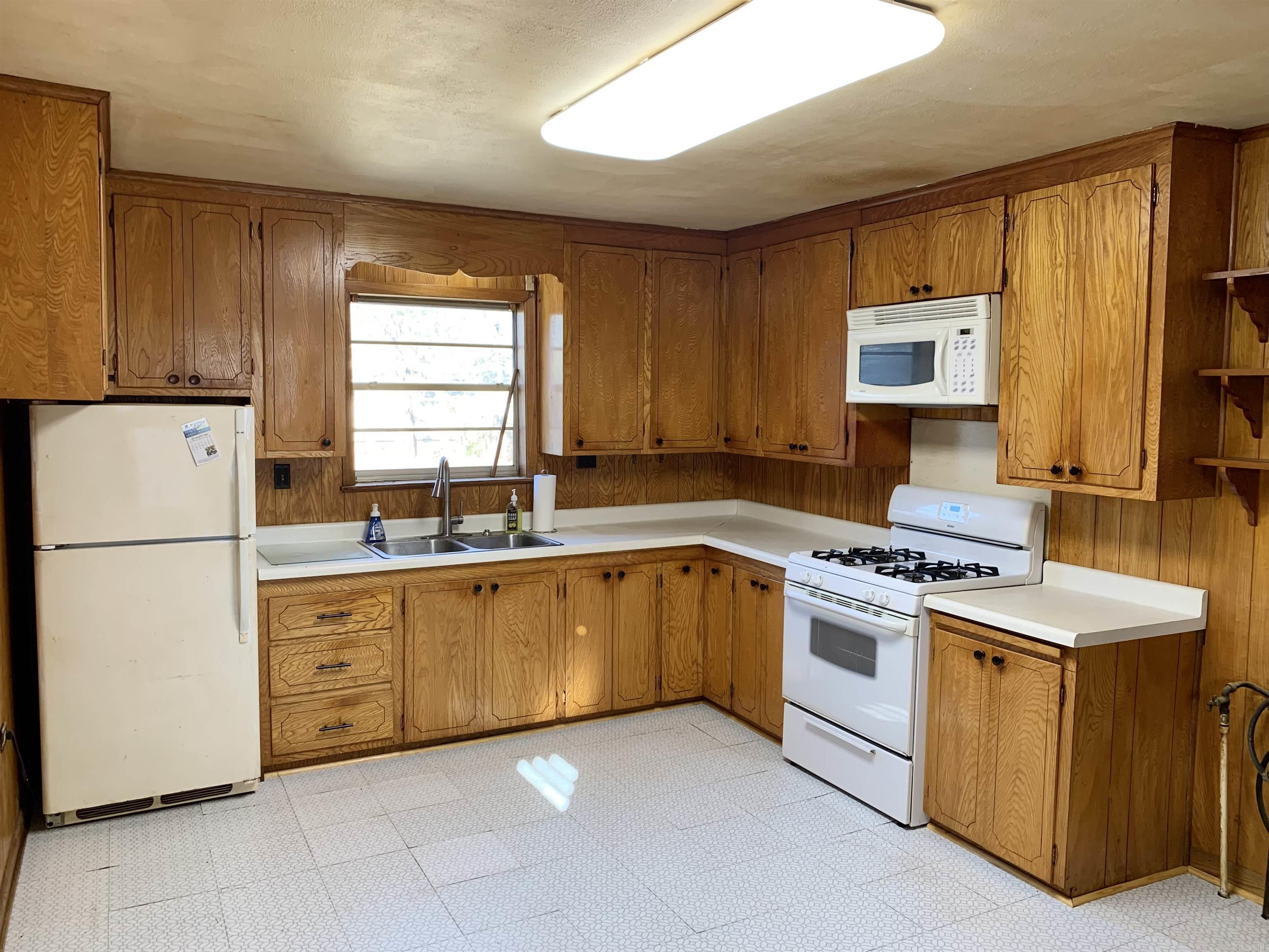 CAMDEN CITY METES & BOUNDS - Residential