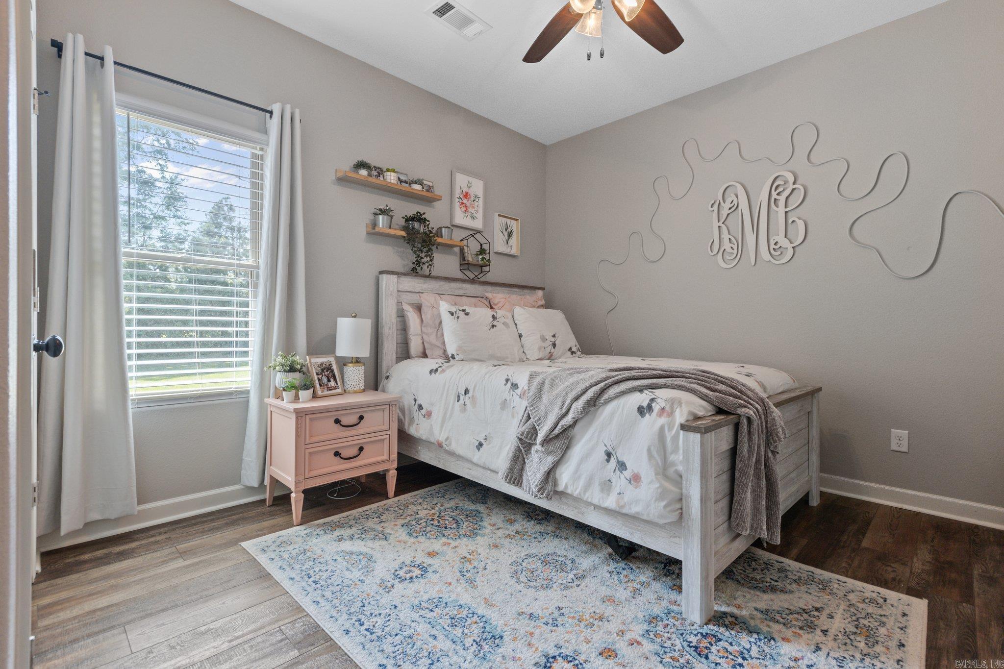 OAK TREE RIDGE SUB - Residential