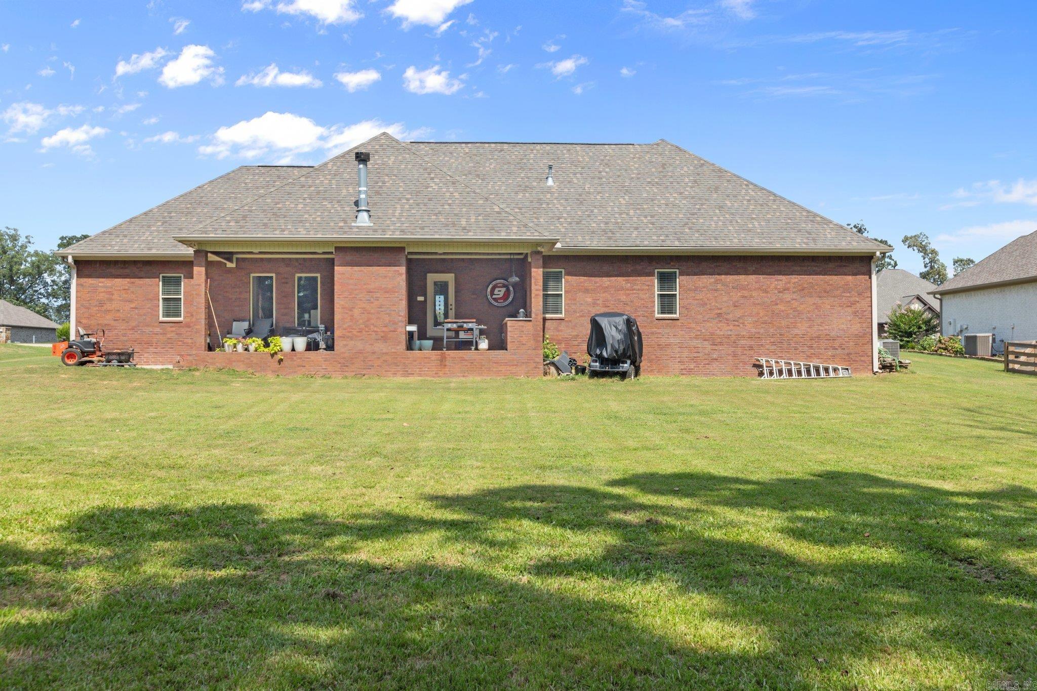 OAK TREE RIDGE SUB - Residential