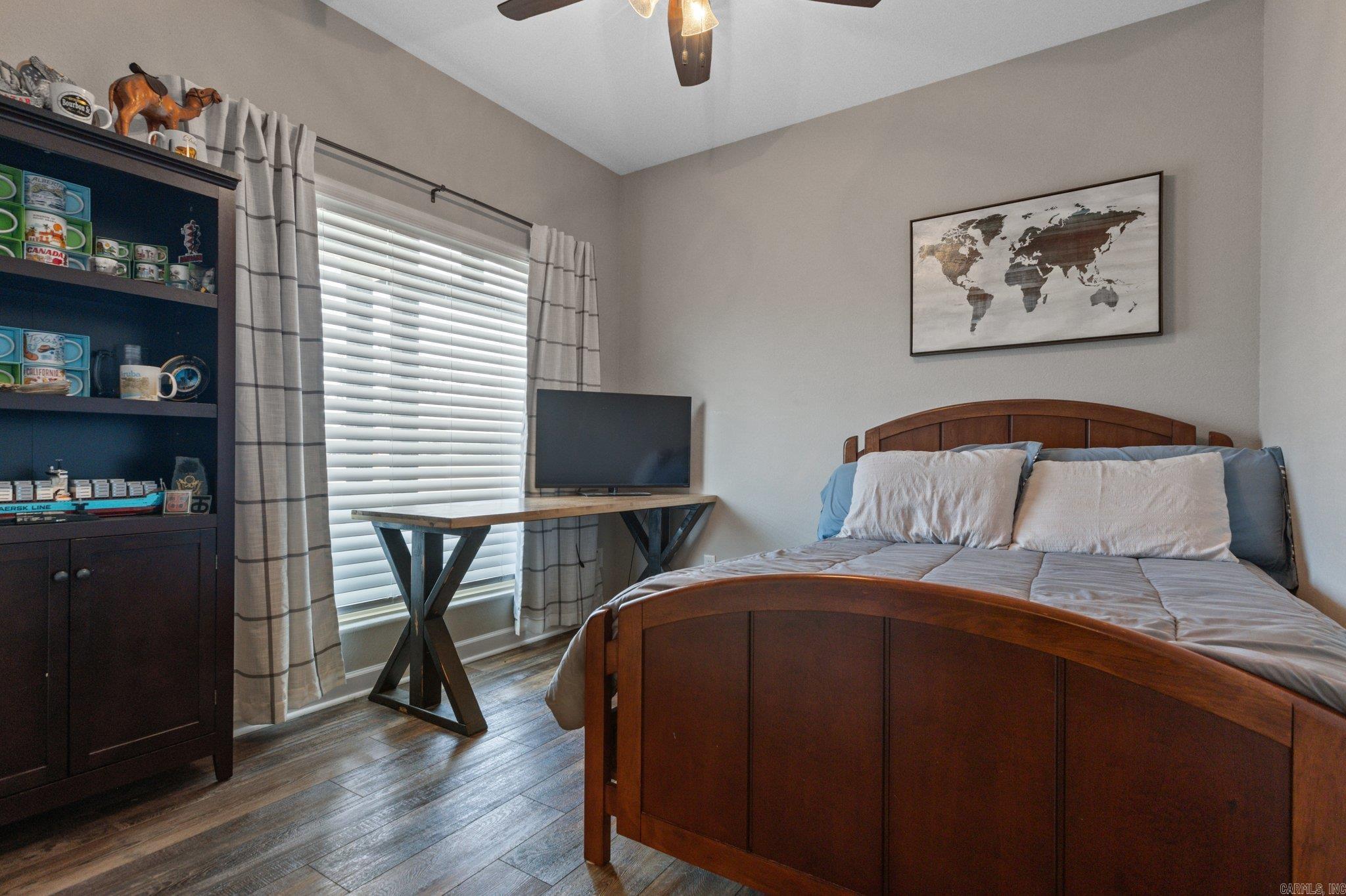 OAK TREE RIDGE SUB - Residential