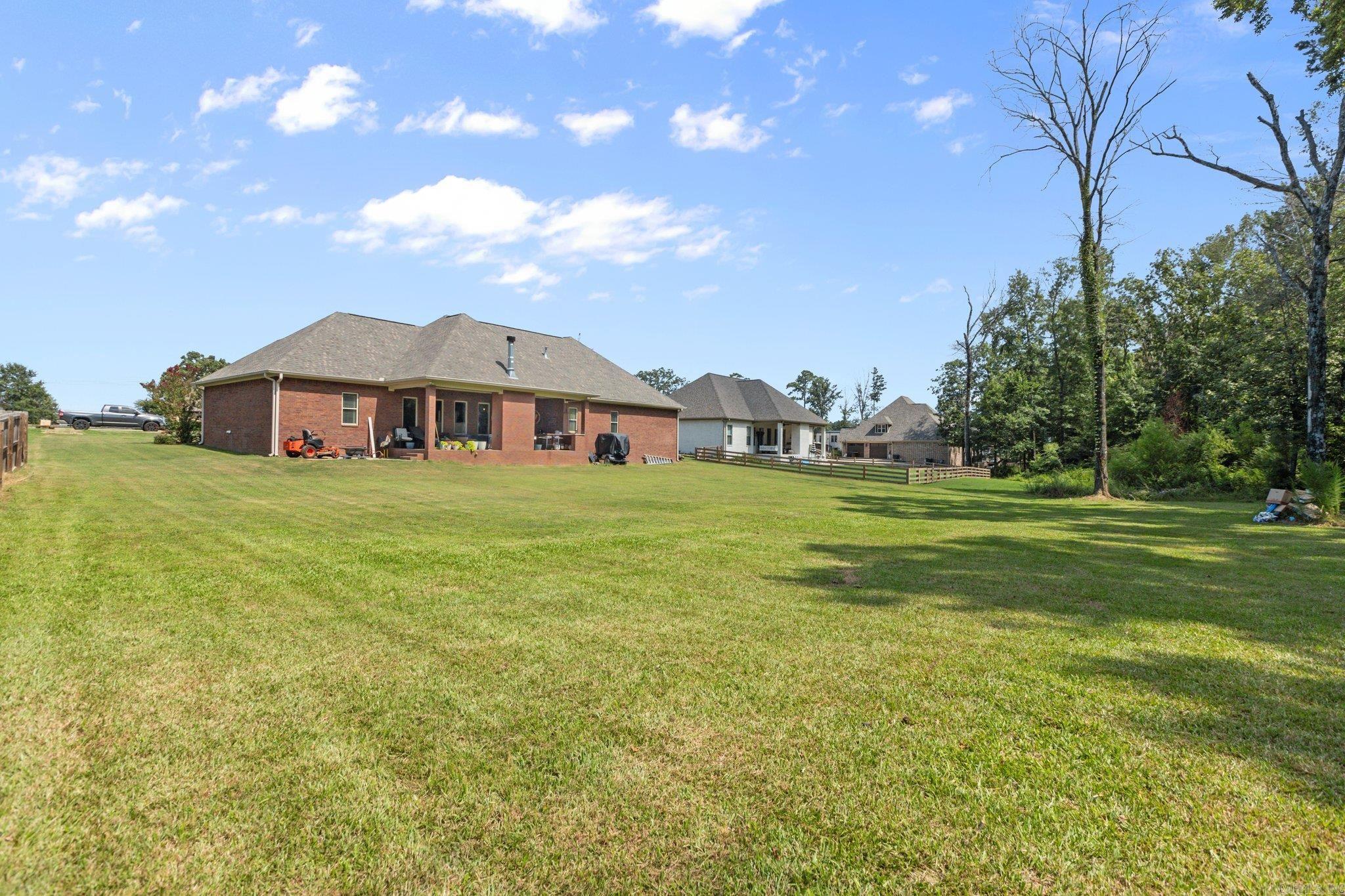 OAK TREE RIDGE SUB - Residential