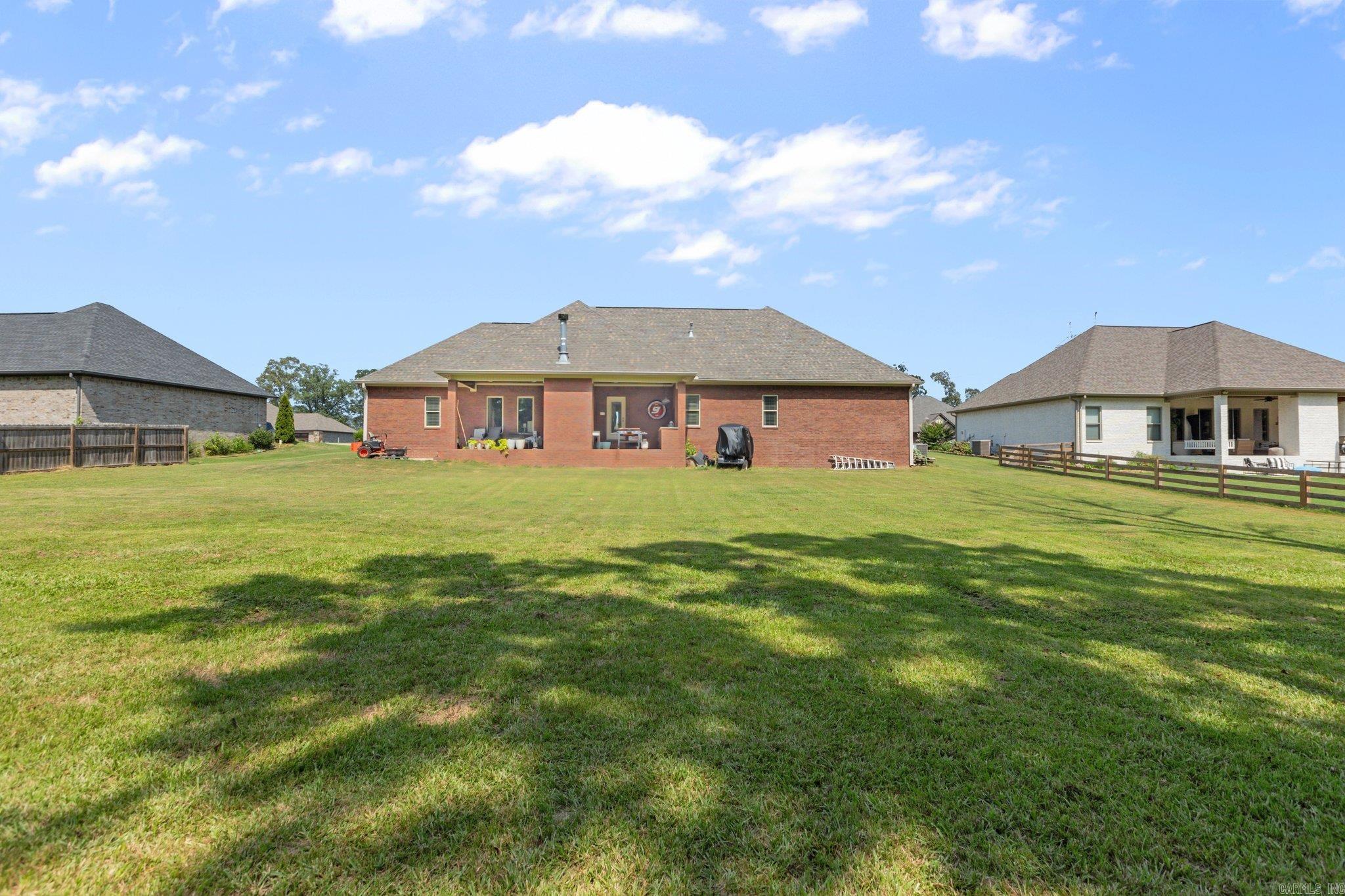 OAK TREE RIDGE SUB - Residential