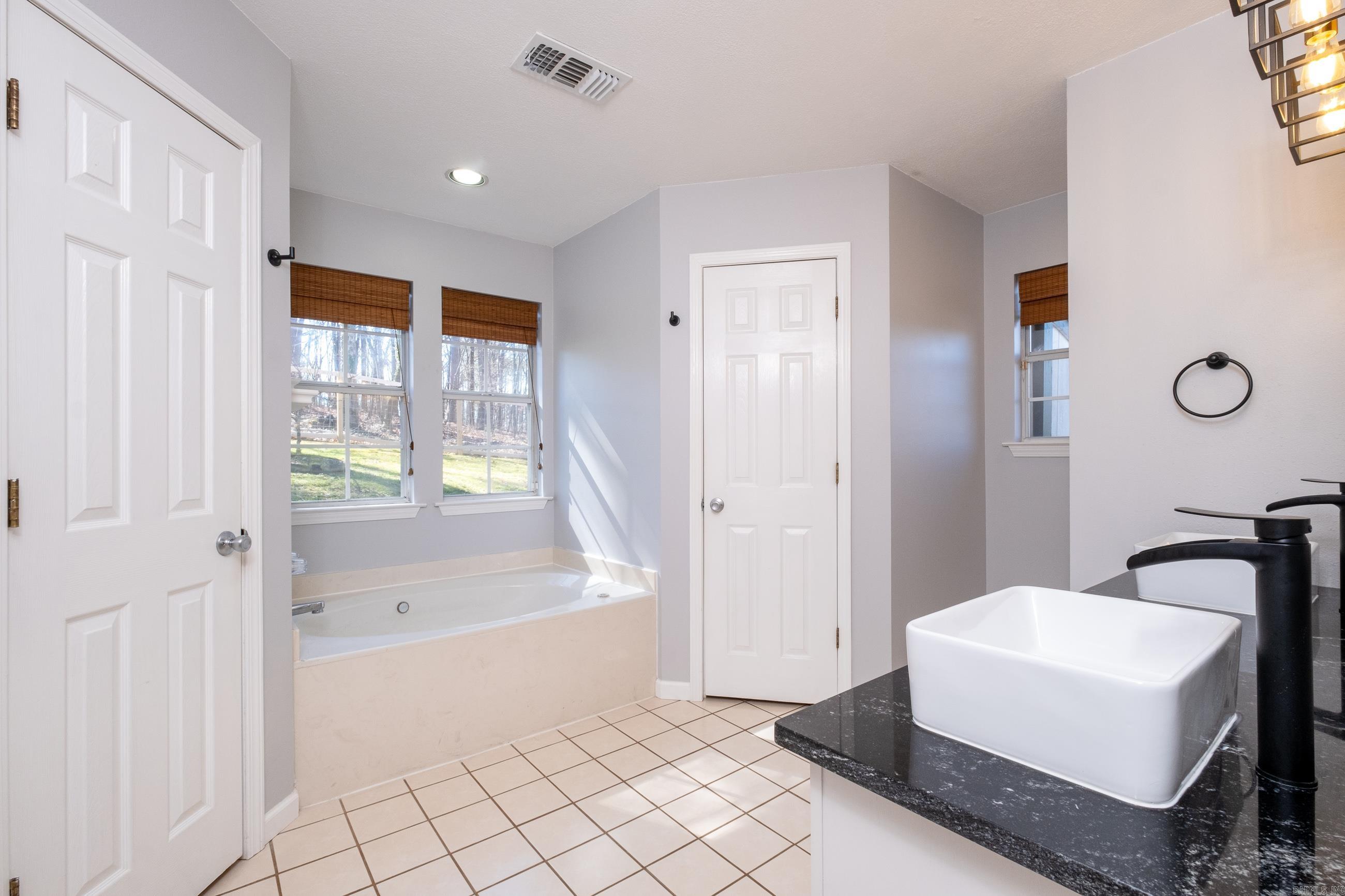 CEDAR RIDGE - Residential