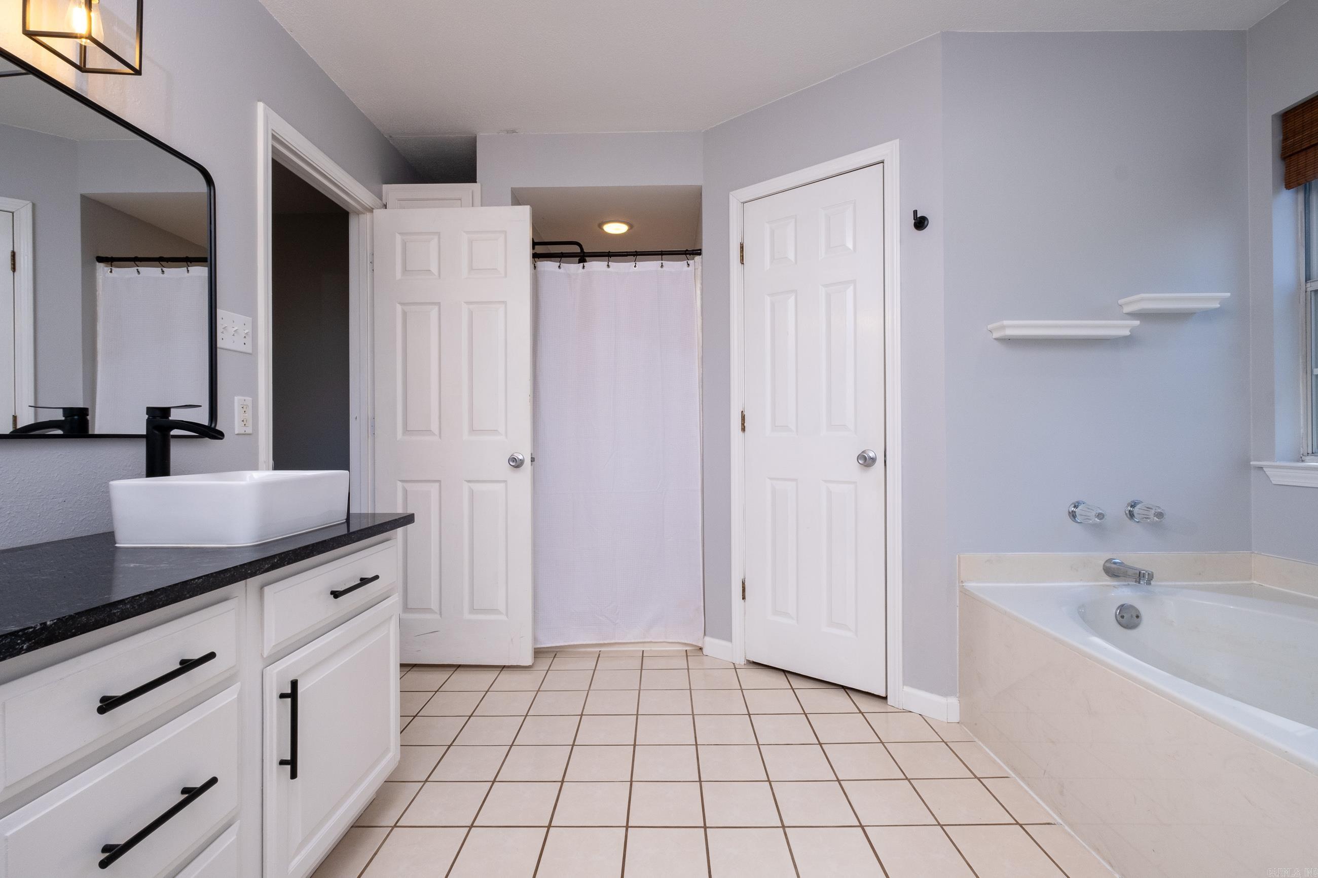 CEDAR RIDGE - Residential