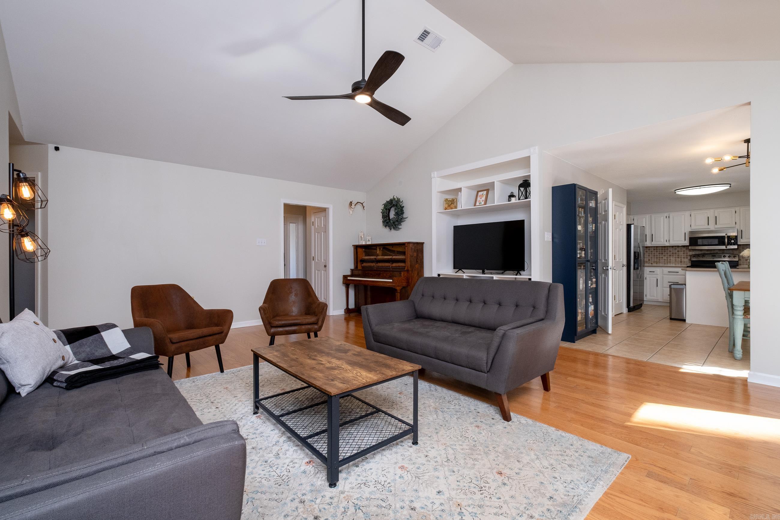 CEDAR RIDGE - Residential