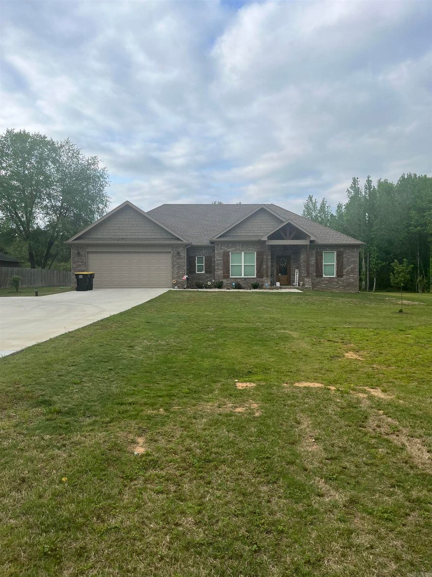 Beautiful 4 bedrooms 2 baths home built in 2025 on 1.39 acres. Two car garage with extra parking pad. Open living area and Kitchen, dining area, Kitchen has a butcher's pantry. Main bedroom with soaking tub, good size shower, and large closets. Other 3 bedrooms on opposite end of house. Two linen closets in hall. This will make a great house. Must See!!