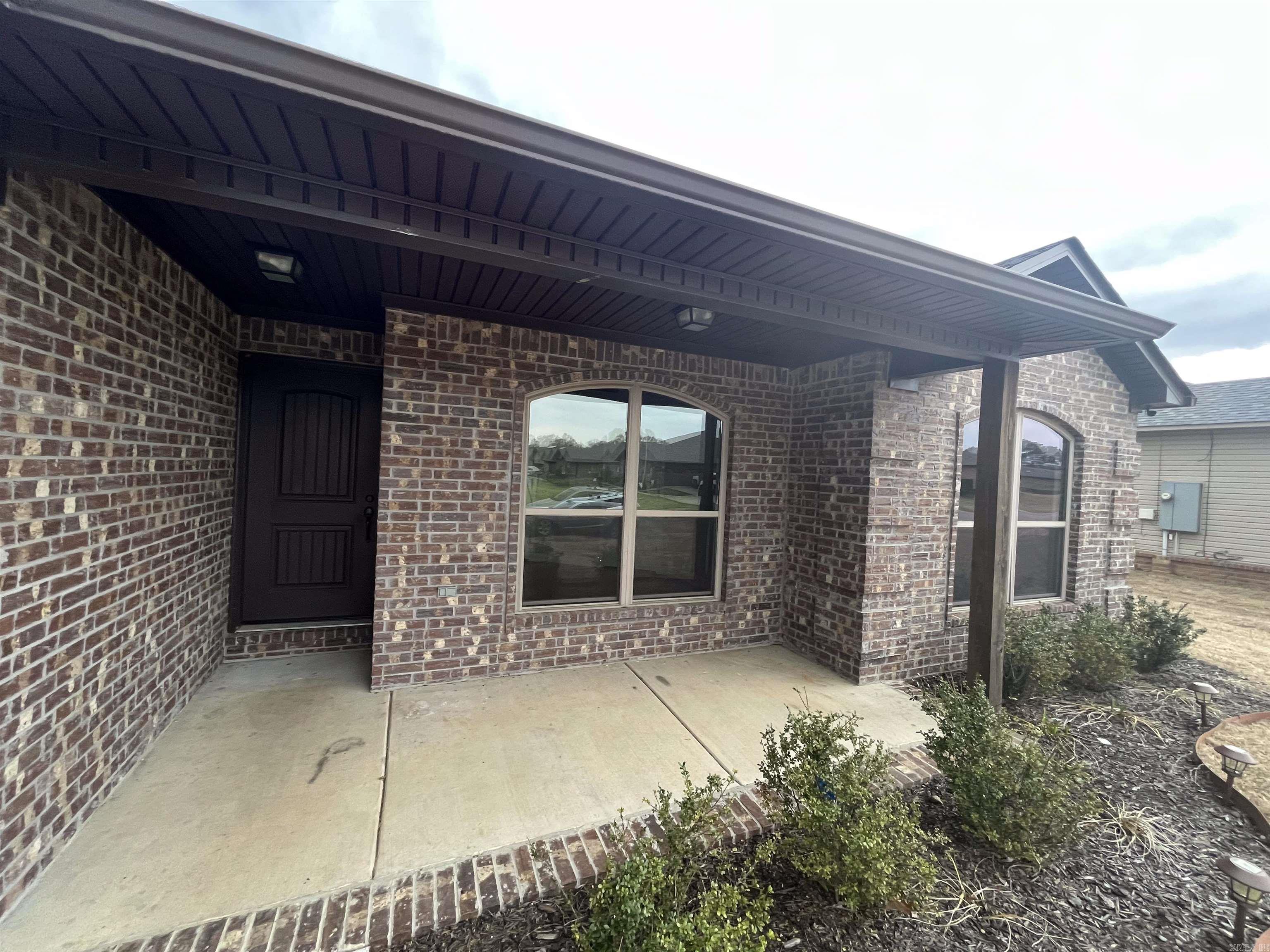 Churchill Downs - Residential Lease