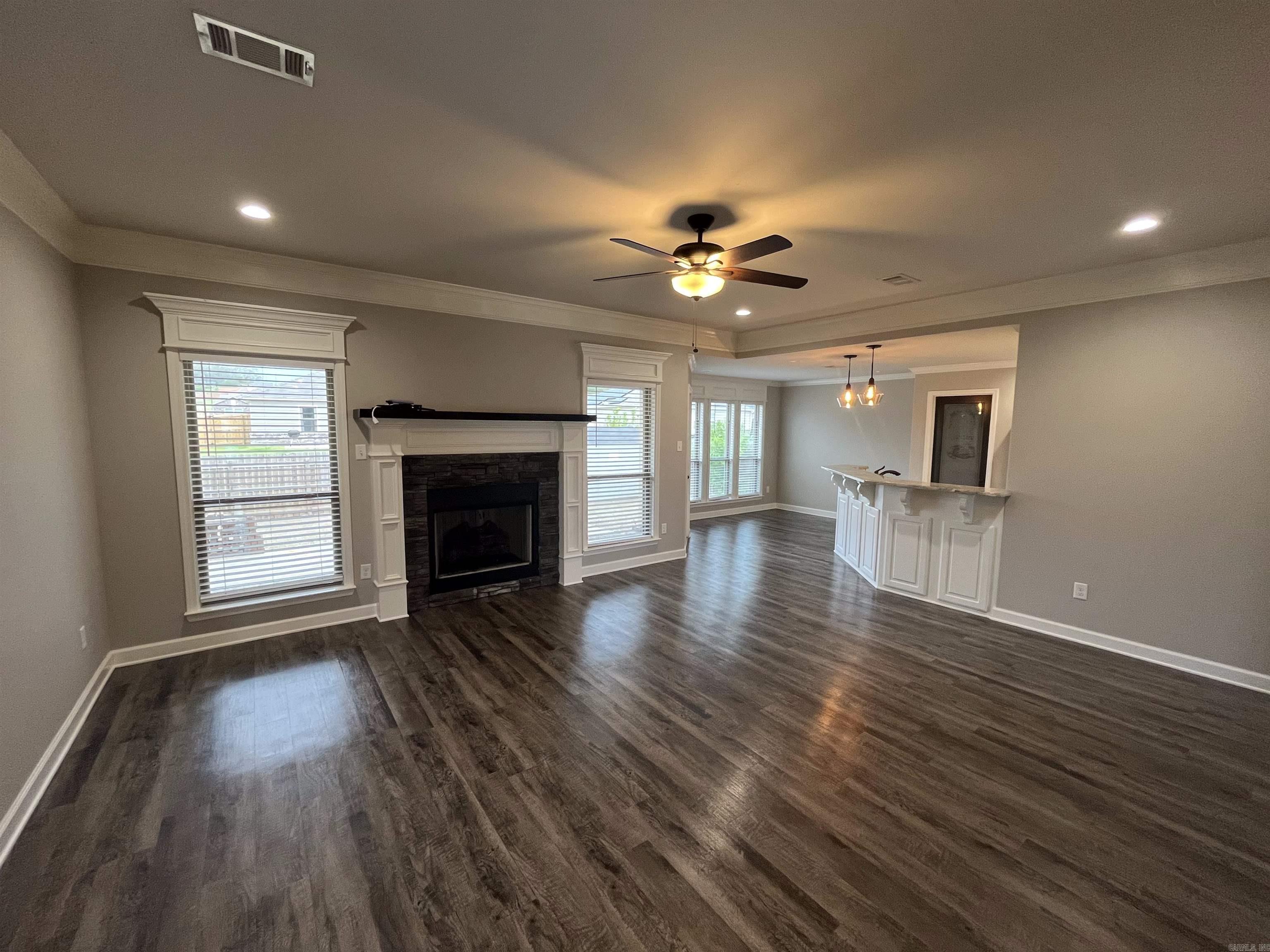 Churchill Downs - Residential Lease