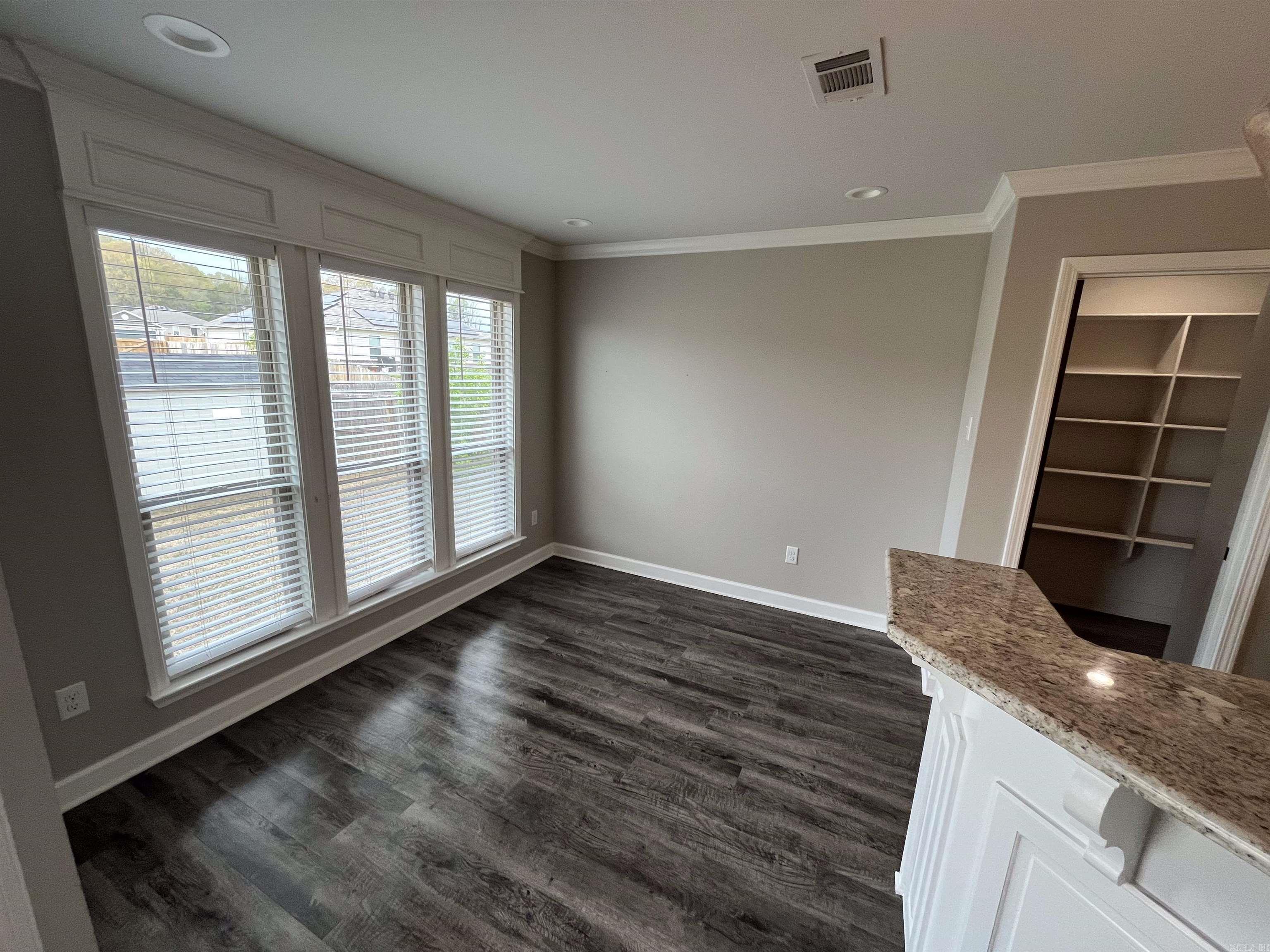 Churchill Downs - Residential Lease