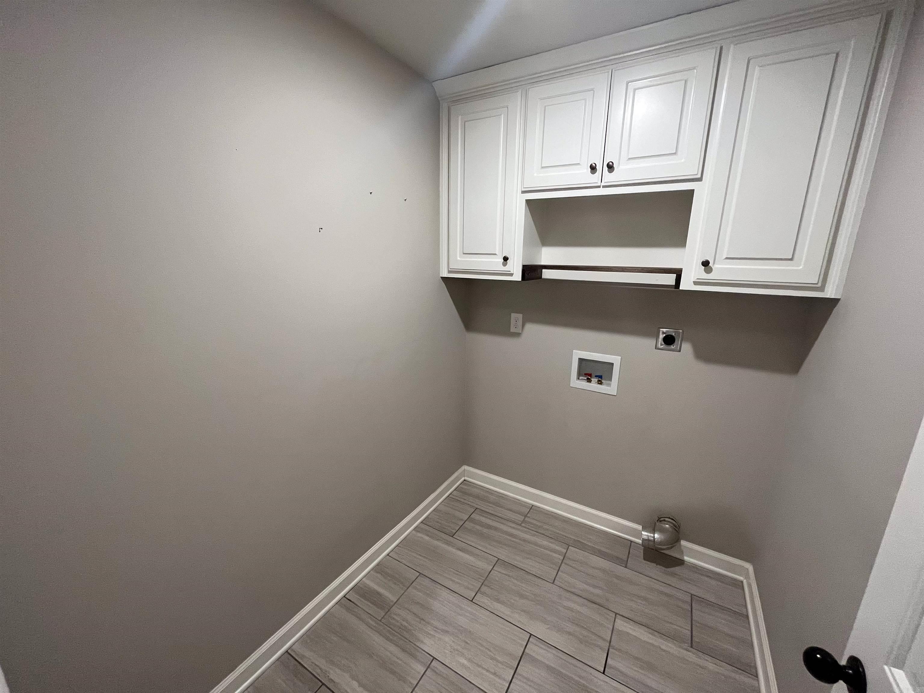 Churchill Downs - Residential Lease