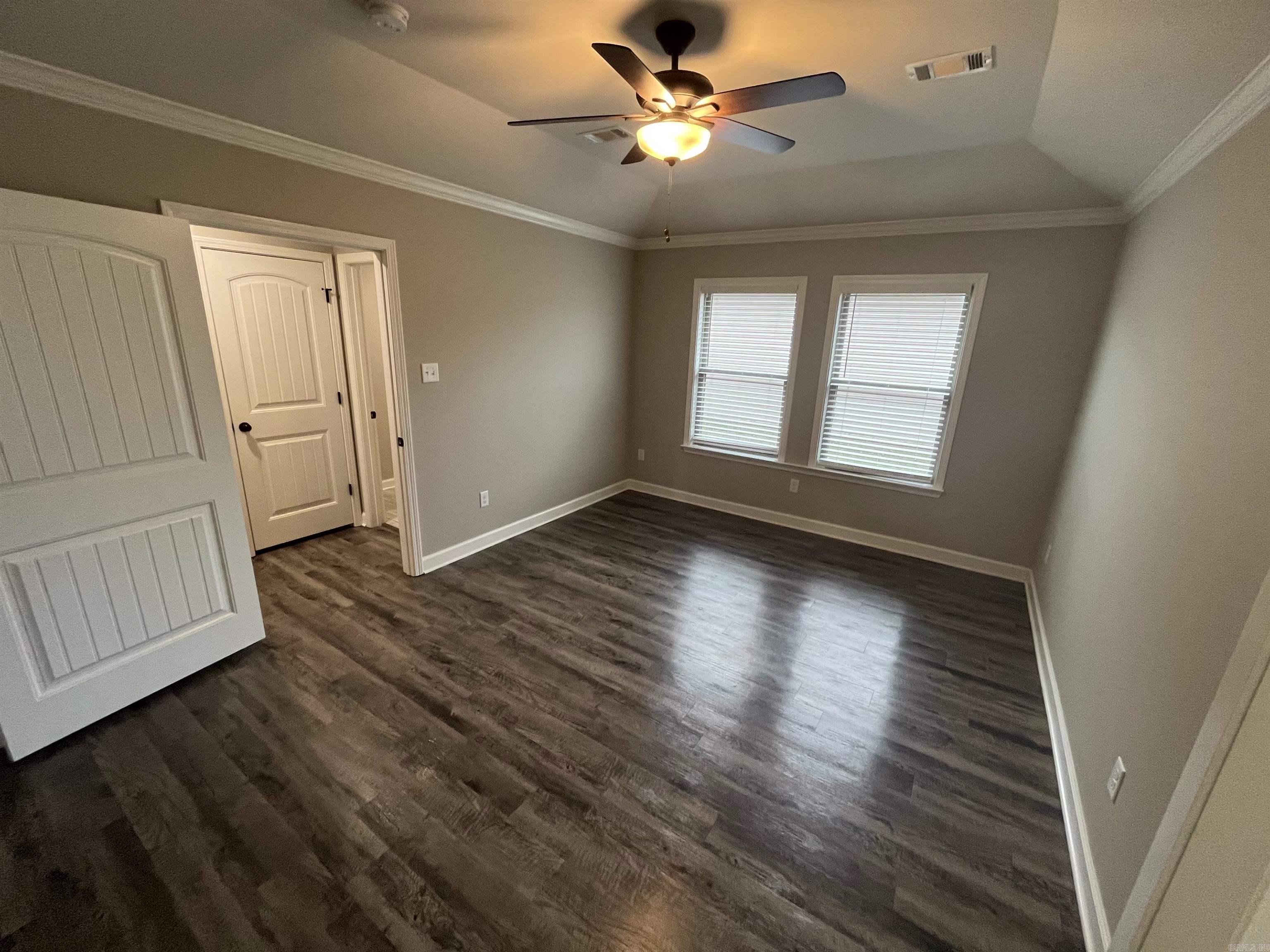 Churchill Downs - Residential Lease