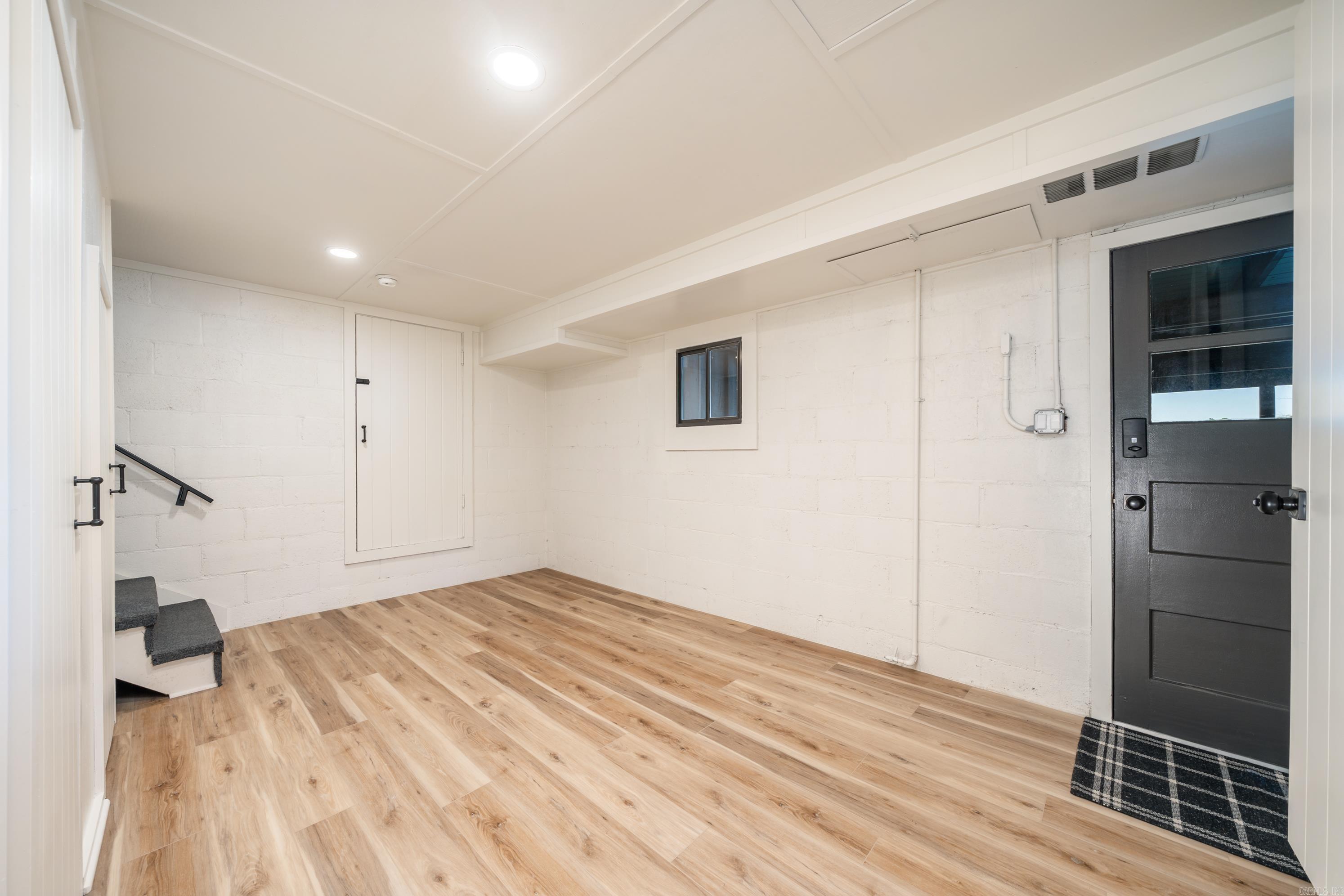 Eastborough Shores - Residential