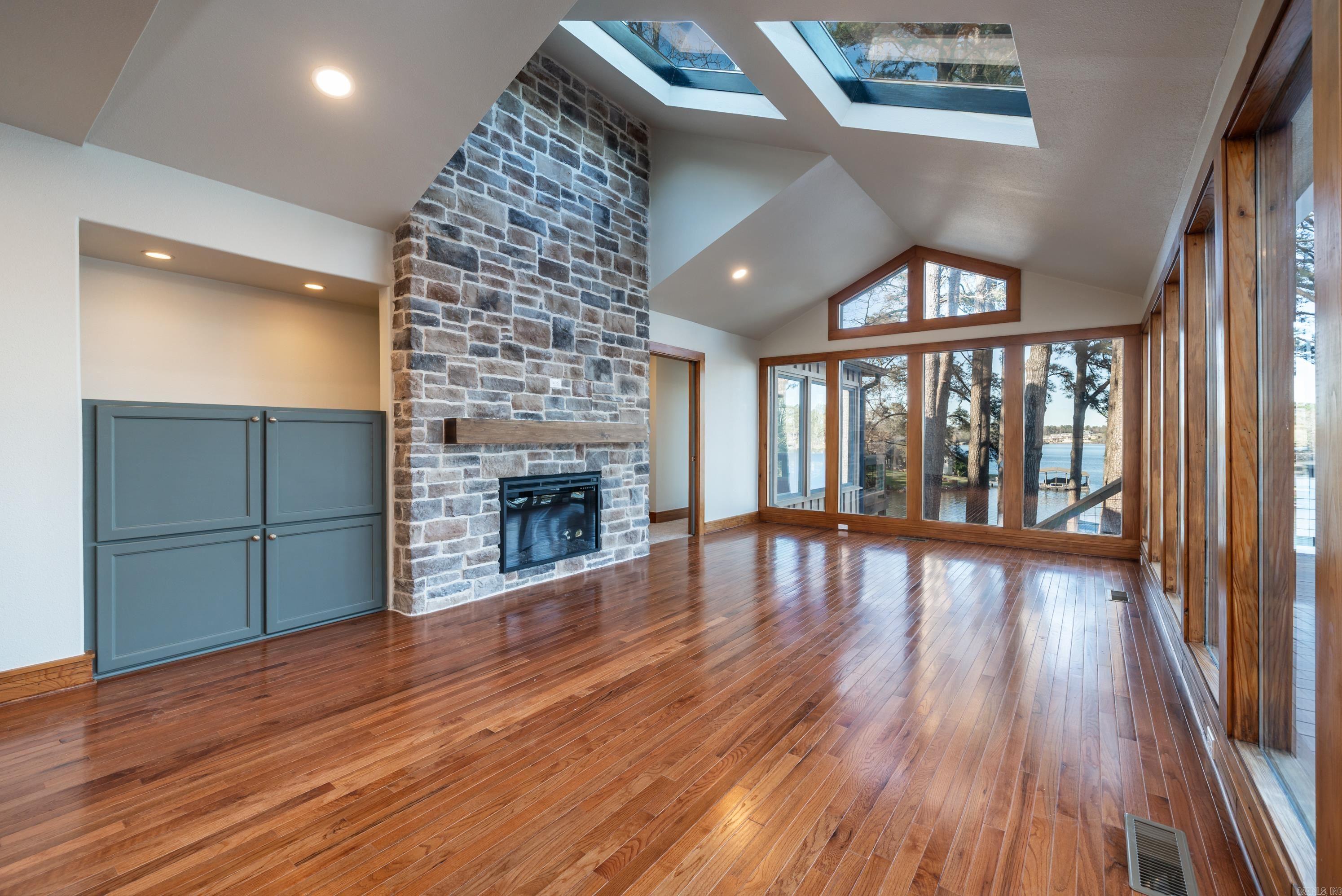 Eastborough Shores - Residential