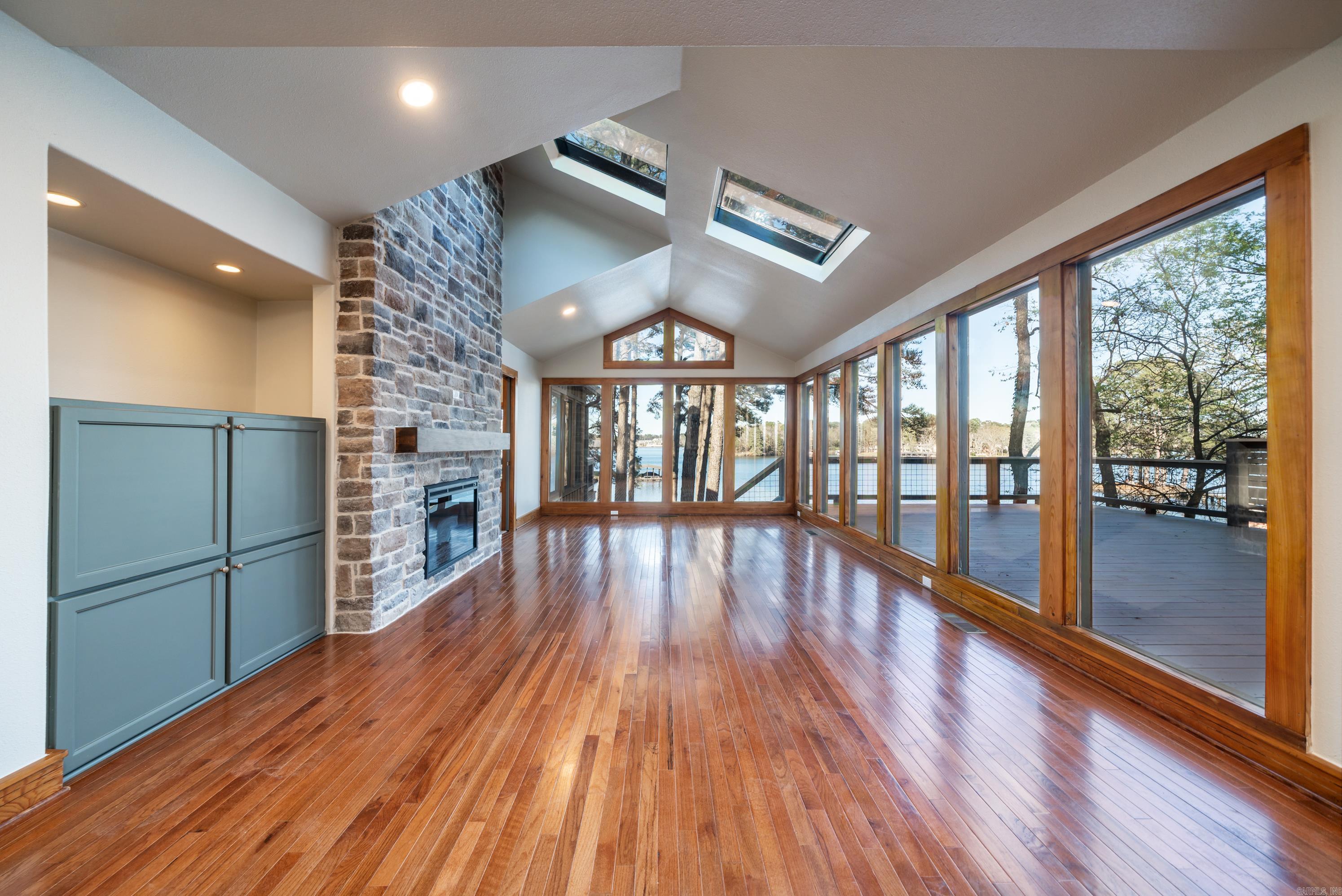 Eastborough Shores - Residential