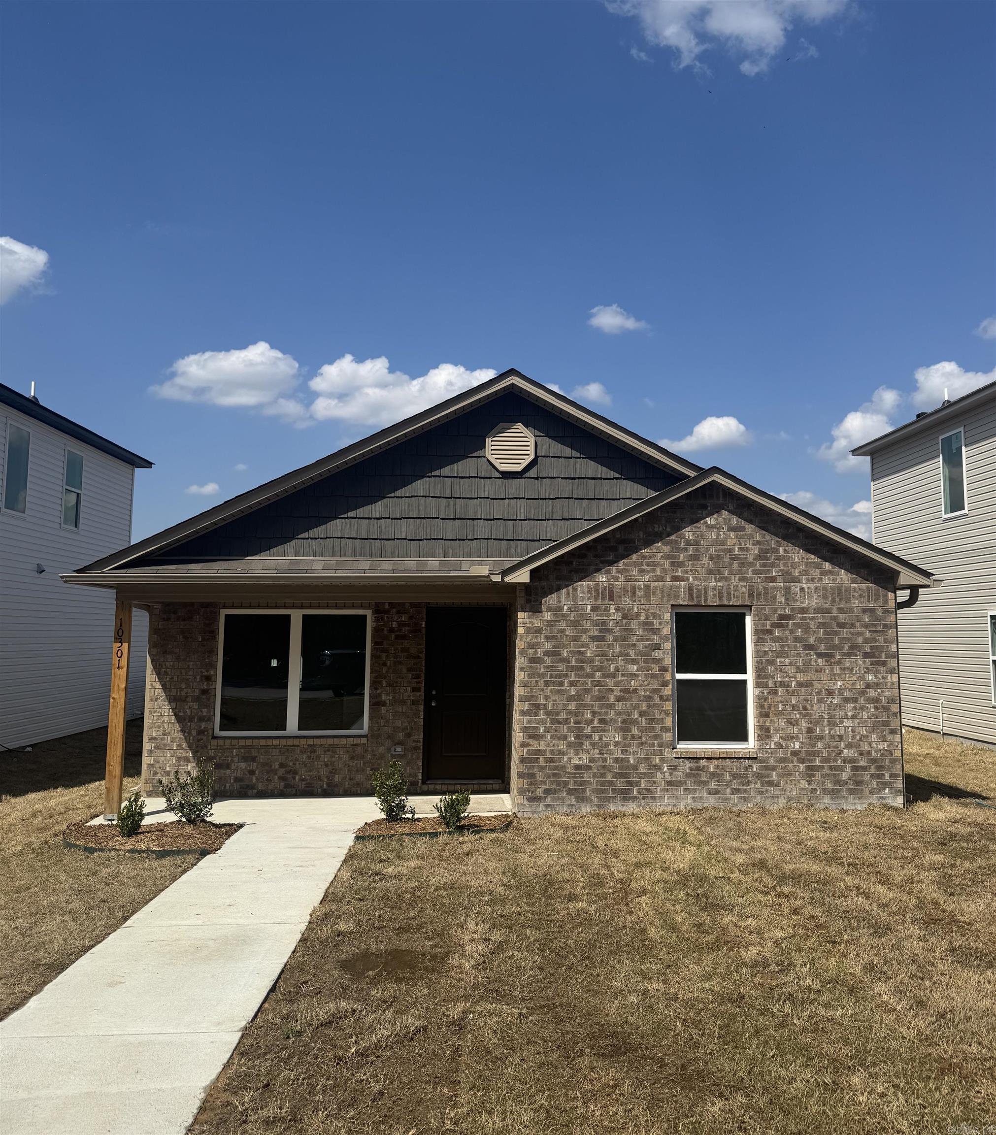 COUNTRY CLUB OF ARK THE - Residential