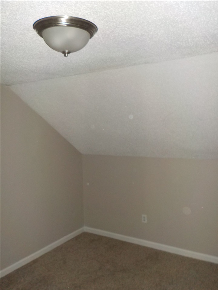 Random Oaks Valley to Mountain - Residential Lease