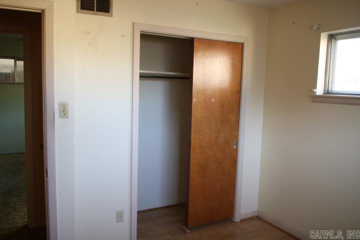 BROOKFIELD - Residential