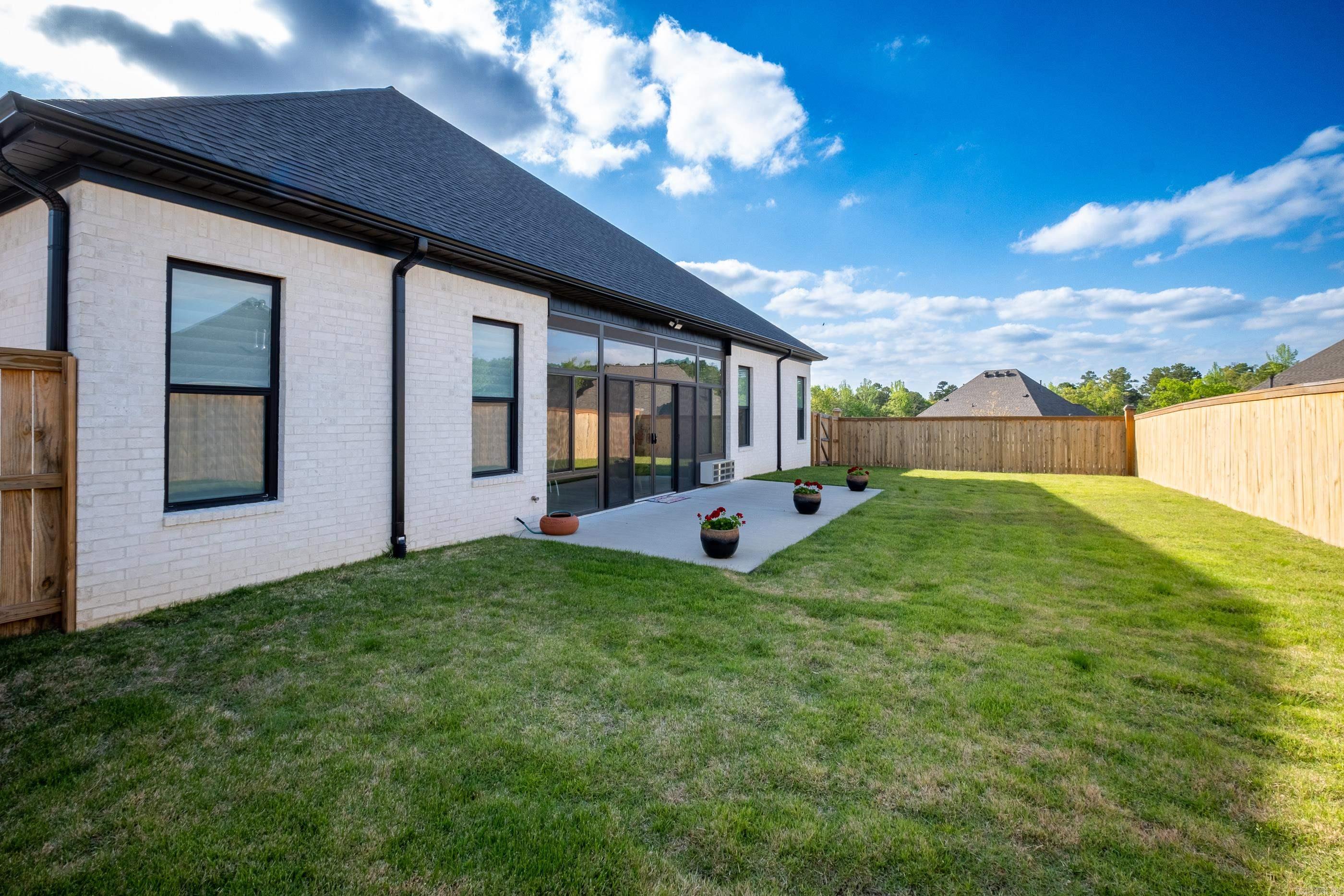 CHENAL VALLEY CORLAY COURT - Residential