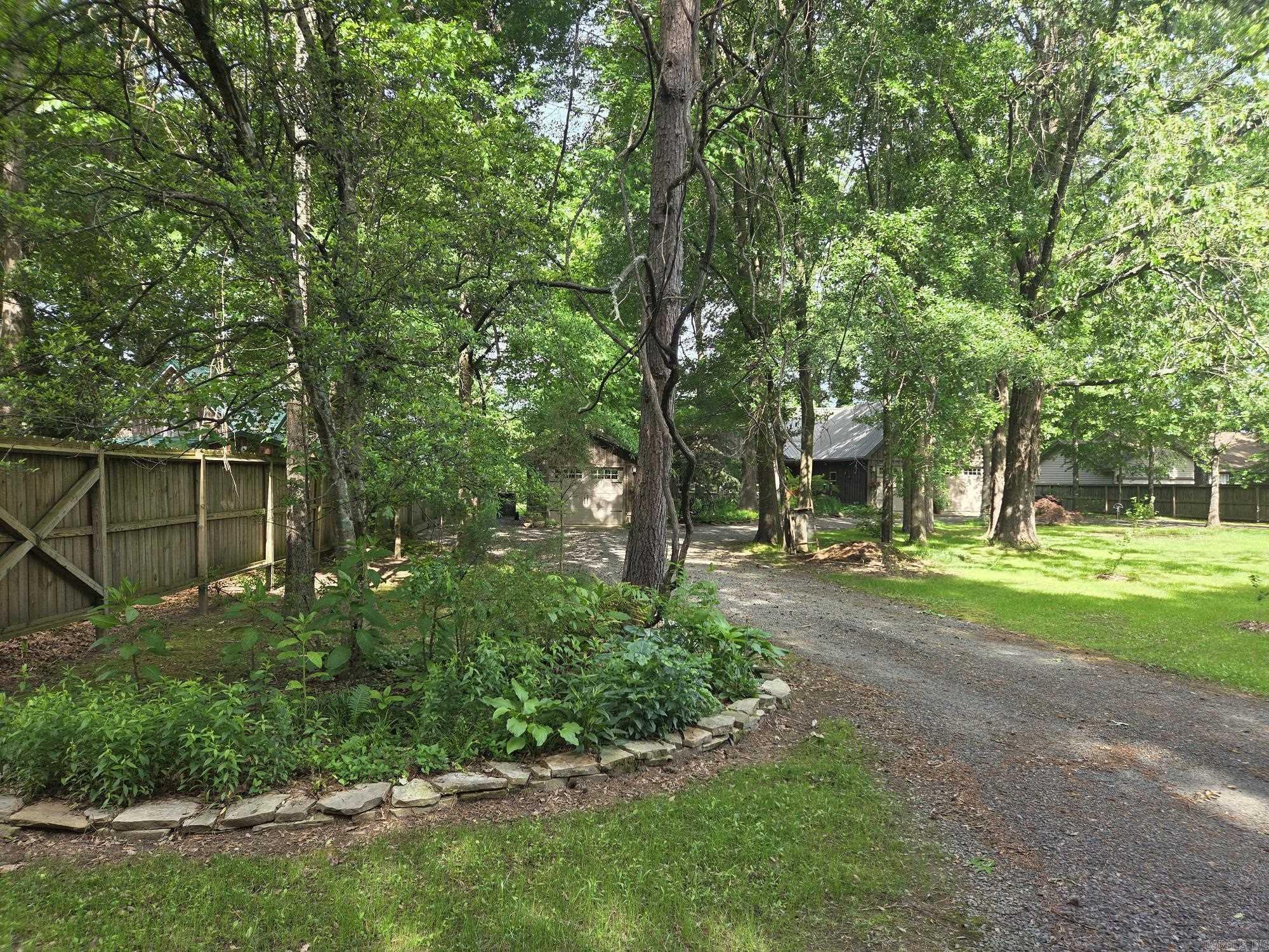 GREEN FIELD - Residential