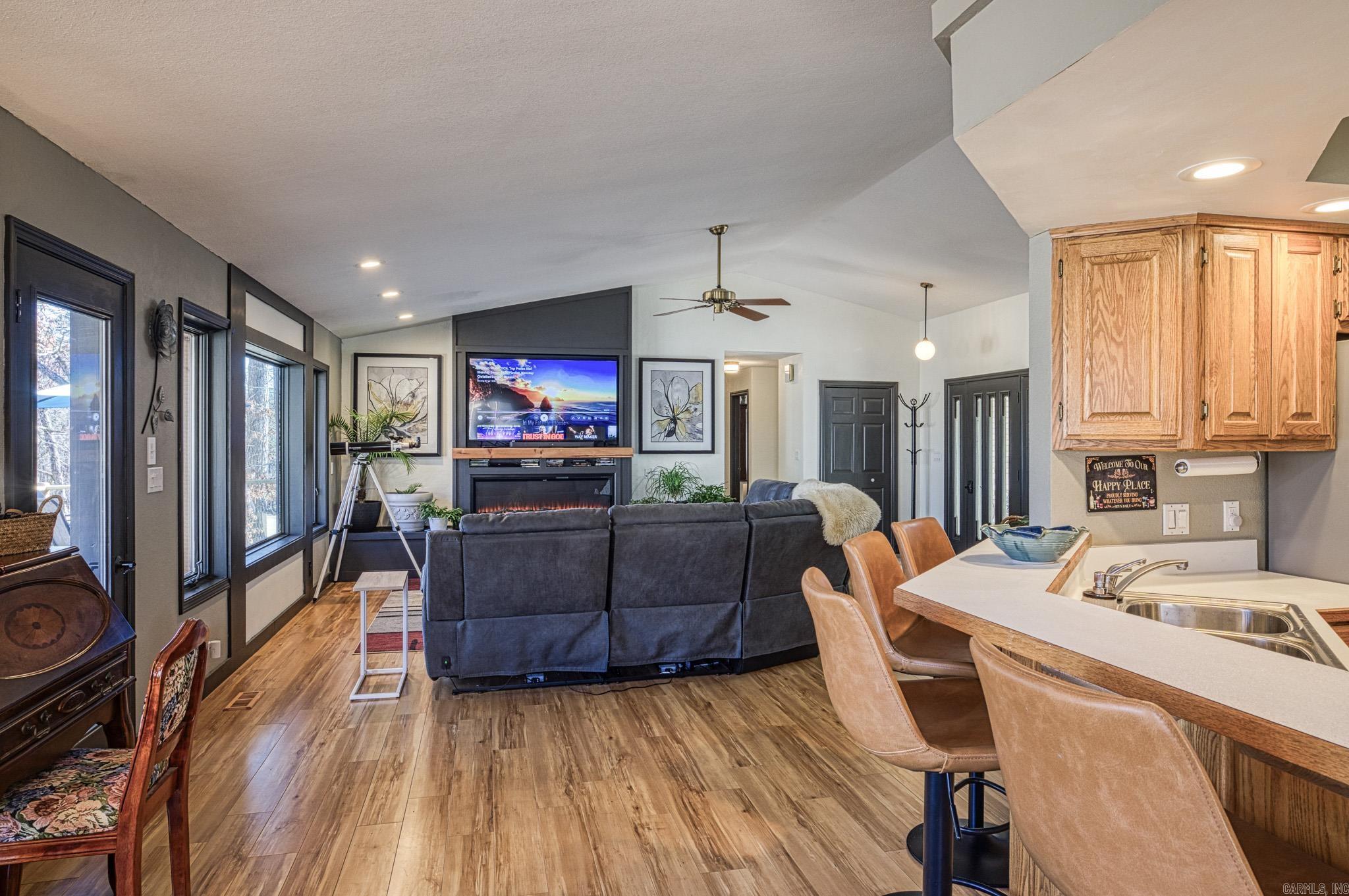 Doscientos - Residential