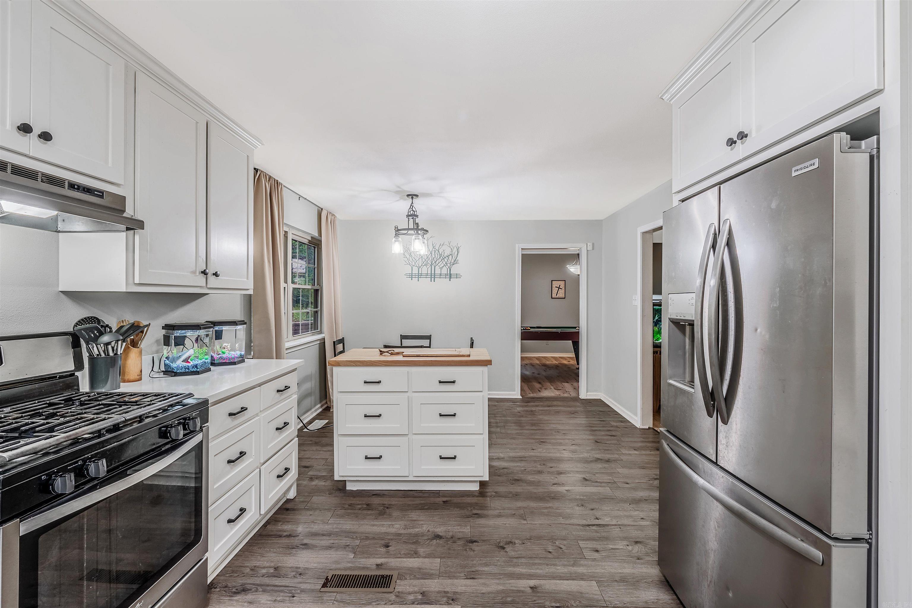 INDIAN HILLS - Residential