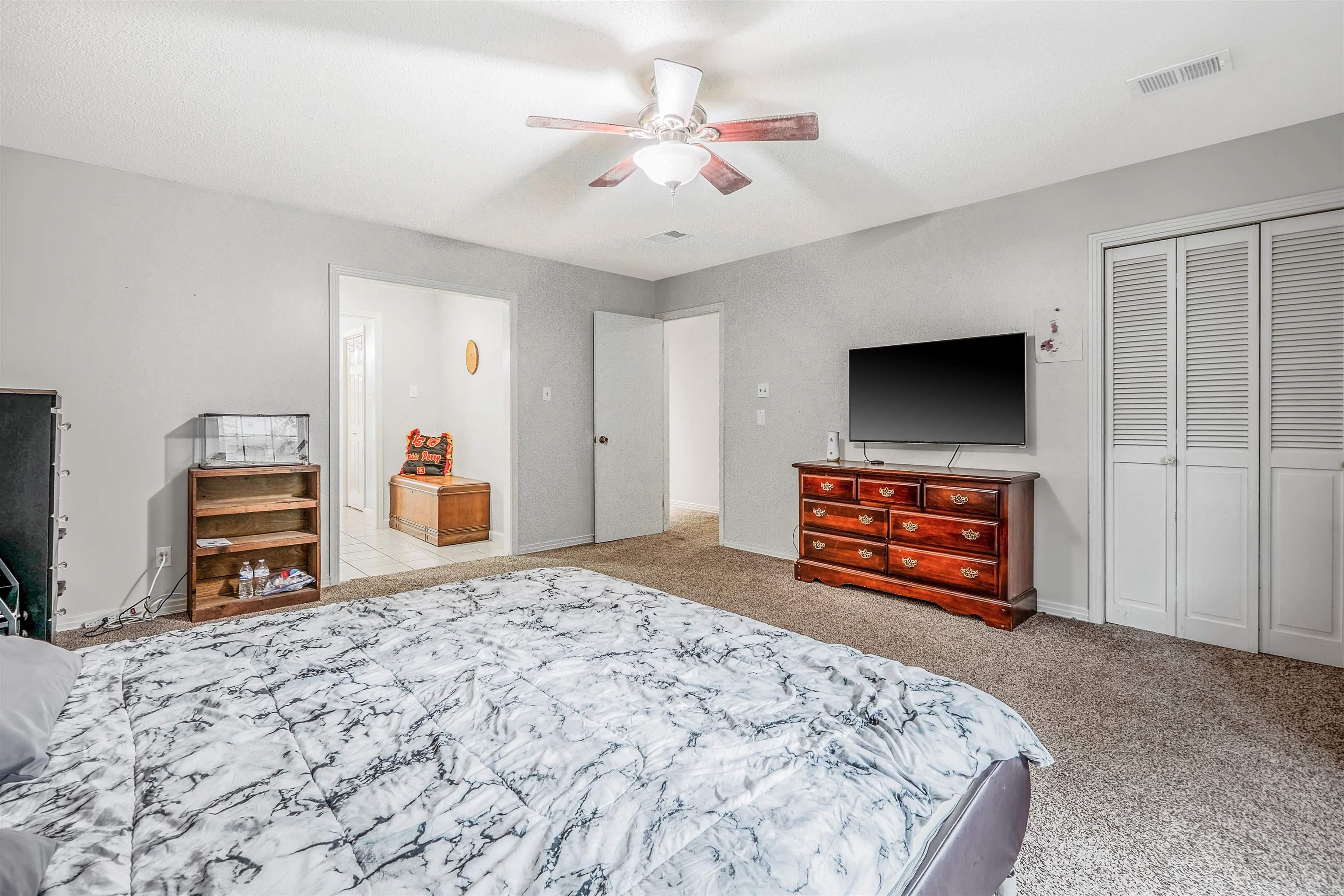 INDIAN HILLS - Residential