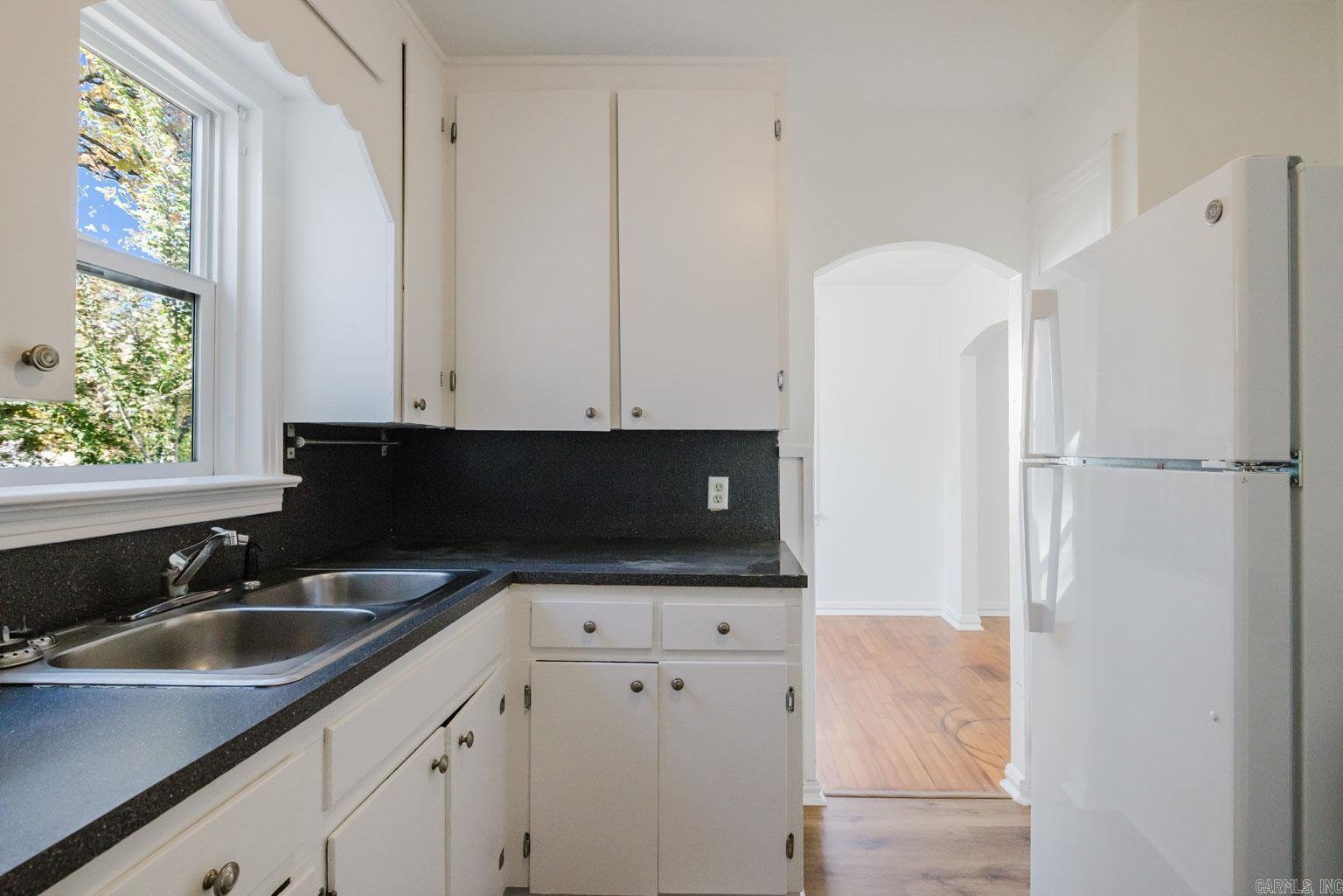 BATMAN SUB OF CHERRY & COX - Residential