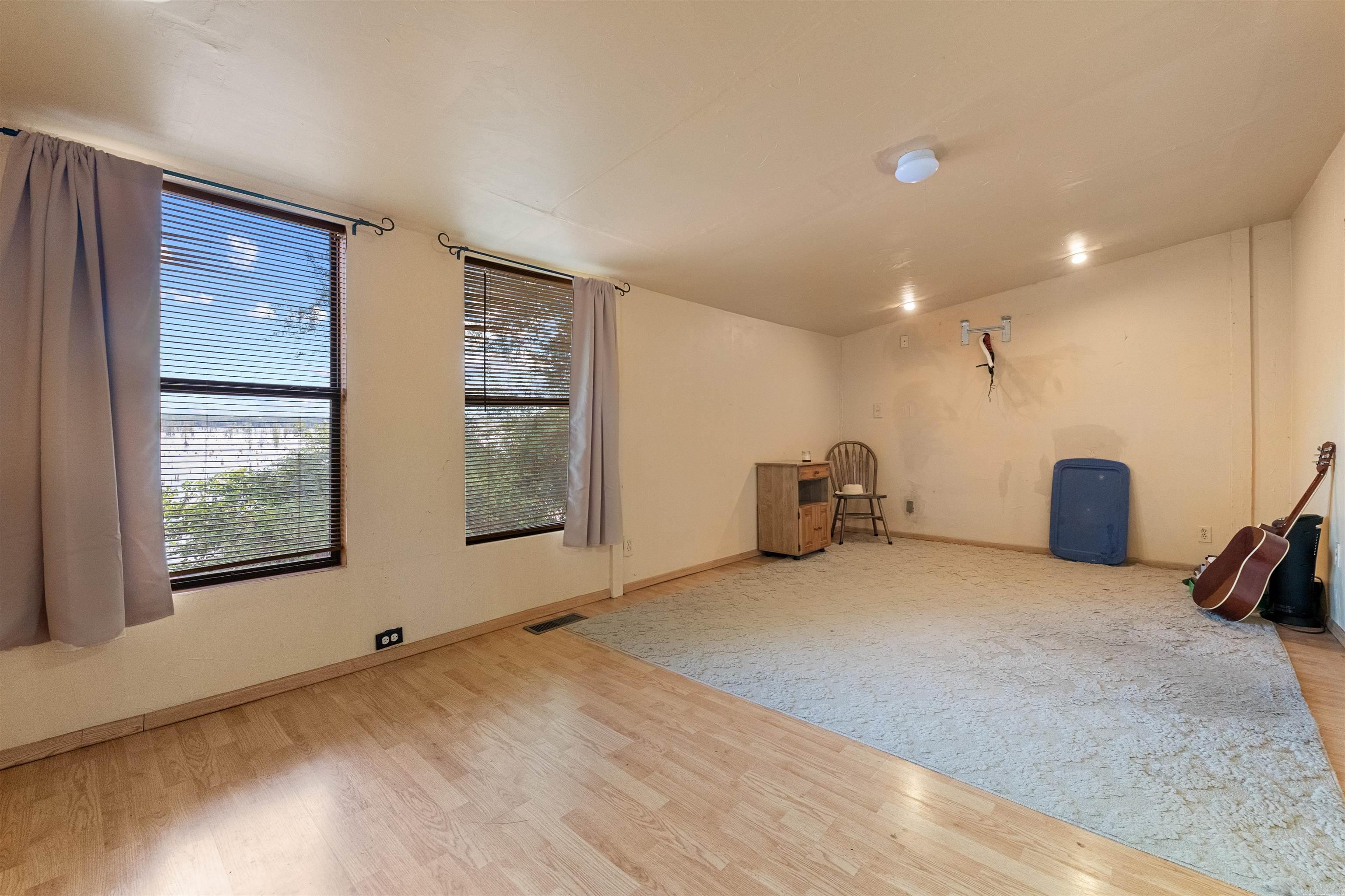 CRAFTONS - Residential