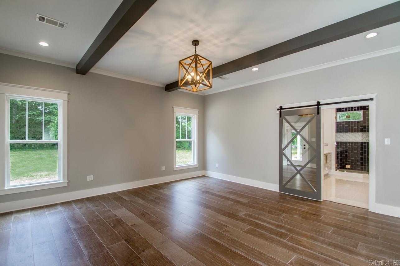 SOUTHERN OAKS FARM - Residential