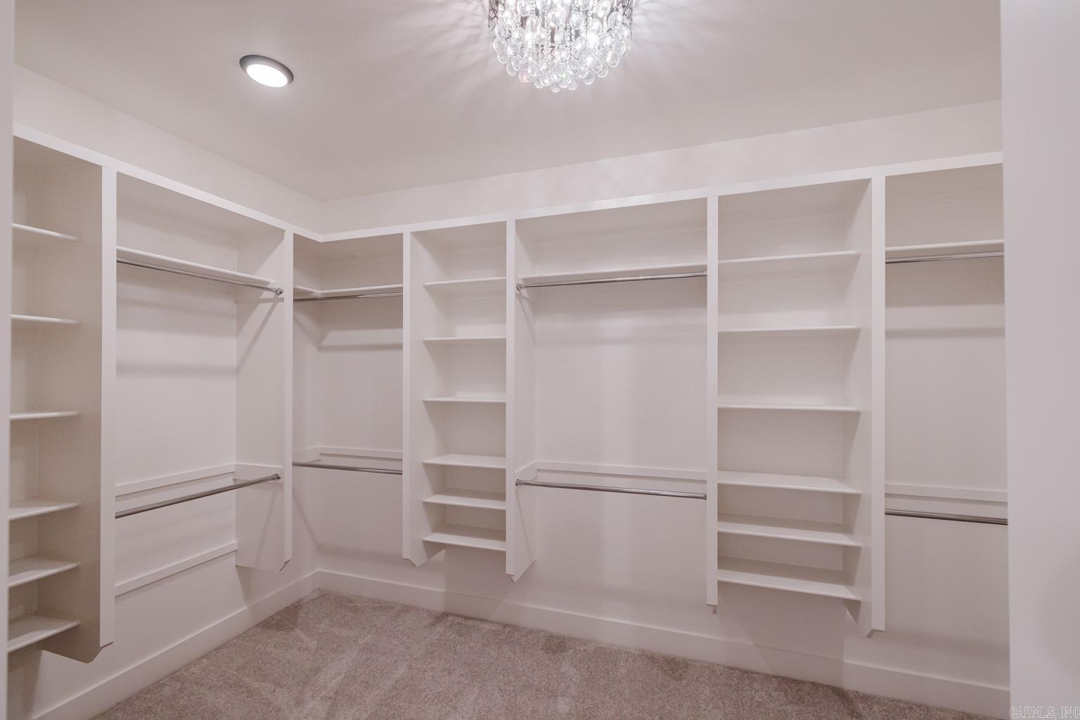 CREEKSIDE - Residential