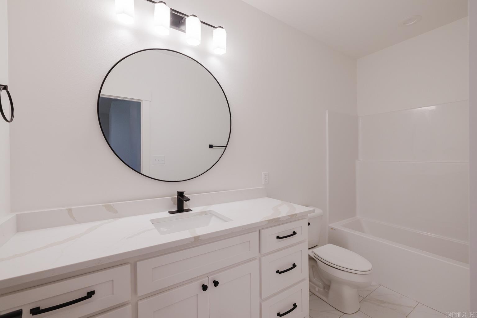 CREEKSIDE - Residential