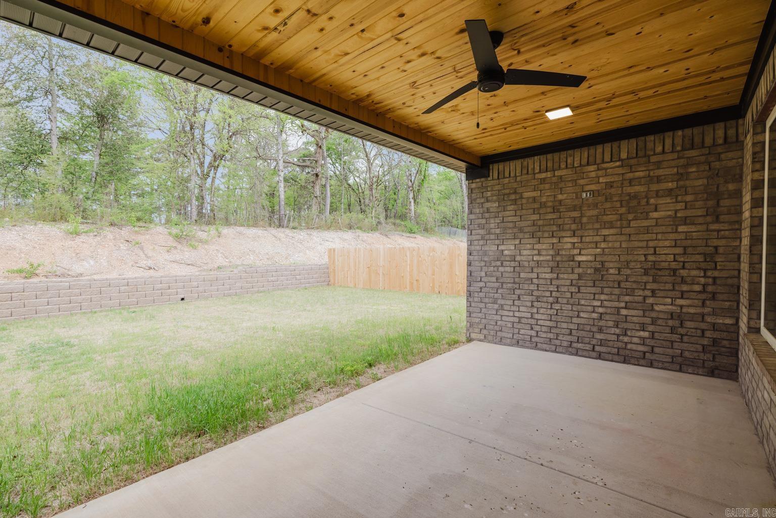 CREEKSIDE - Residential