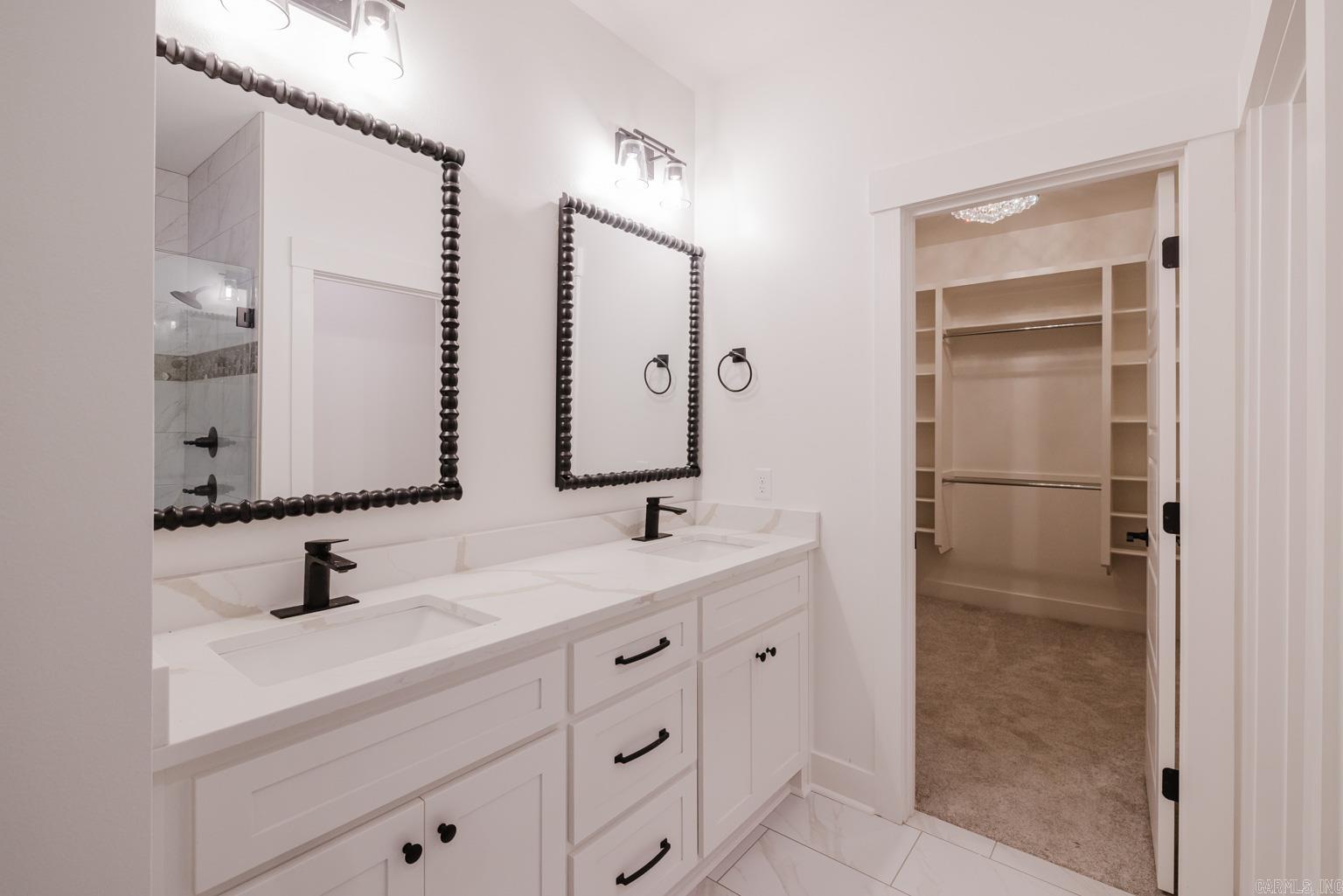 CREEKSIDE - Residential