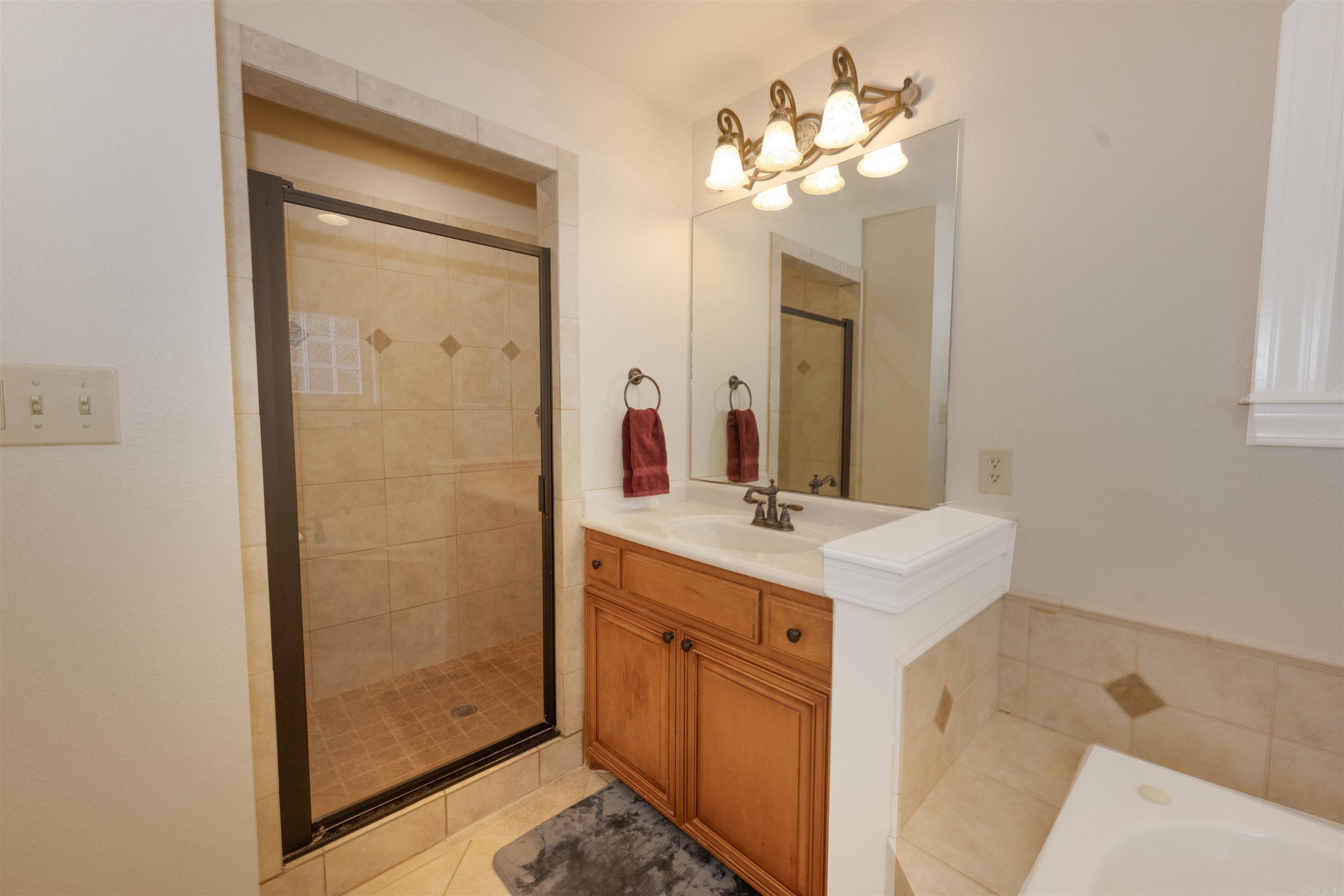 Eastgate I - Residential