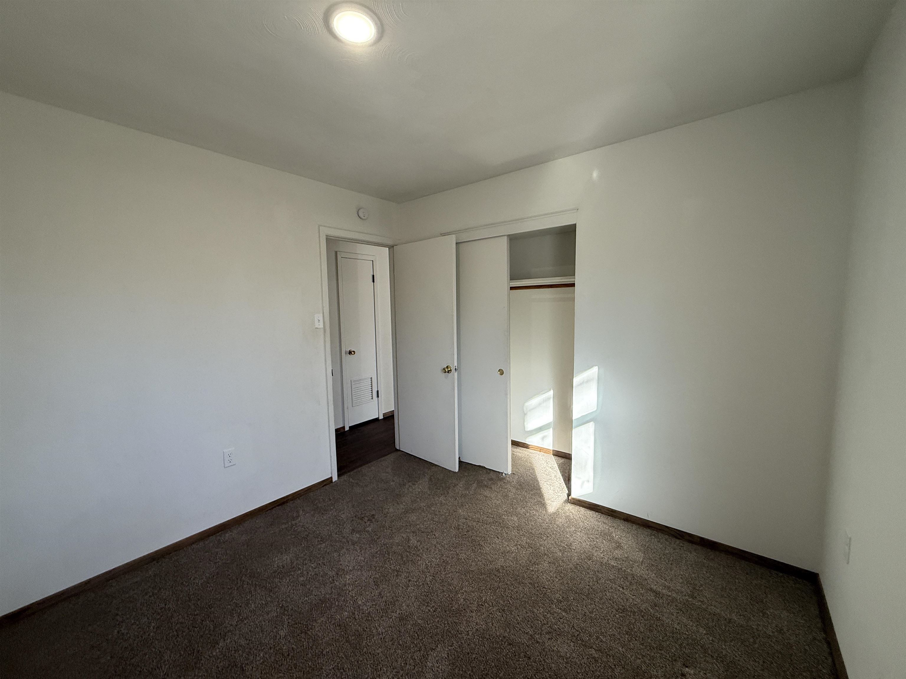 Hiawatha 3rd - Residential Lease