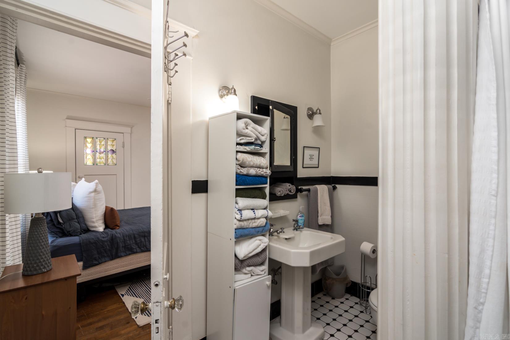 YOUNGS PARK - Residential