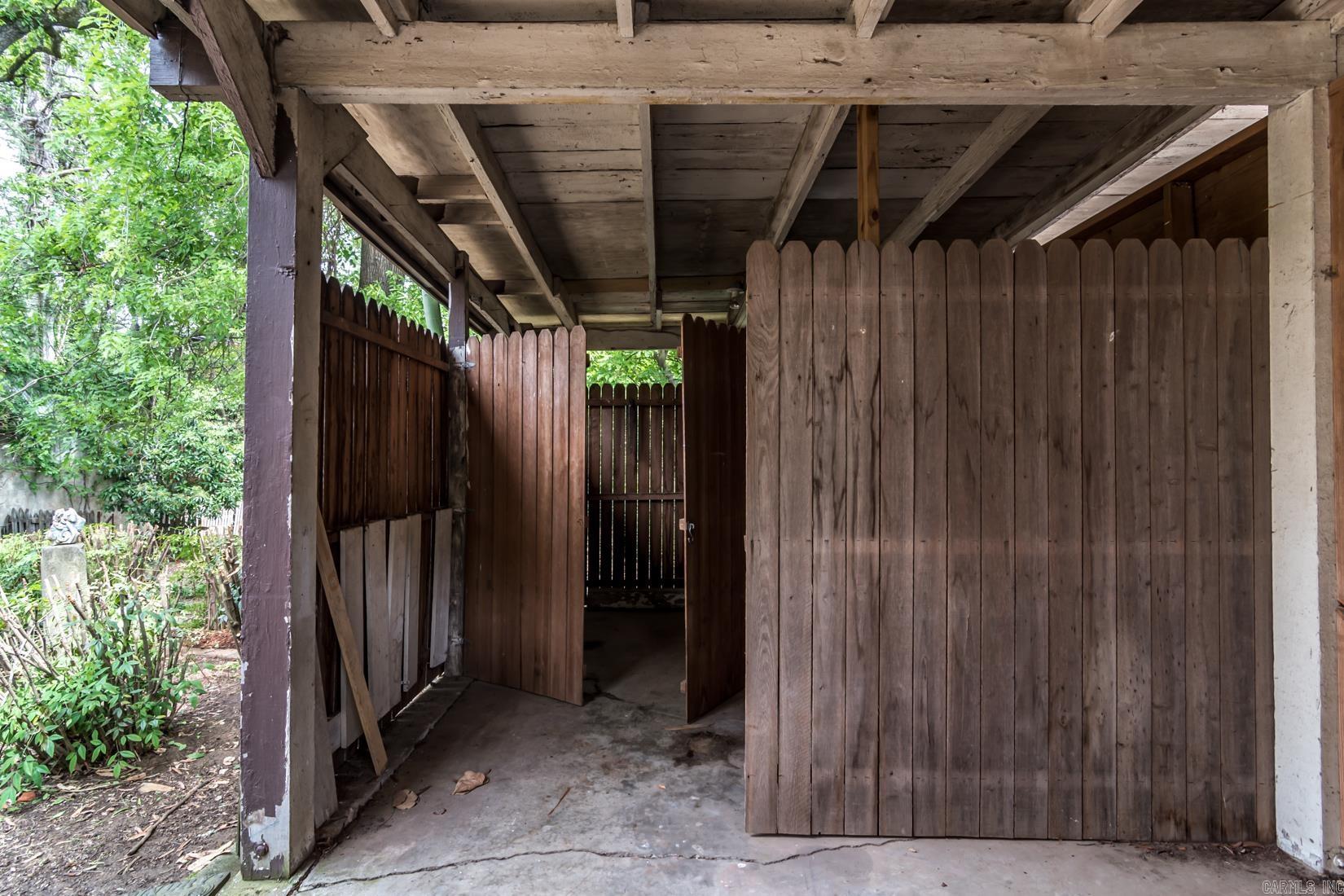 YOUNGS PARK - Residential