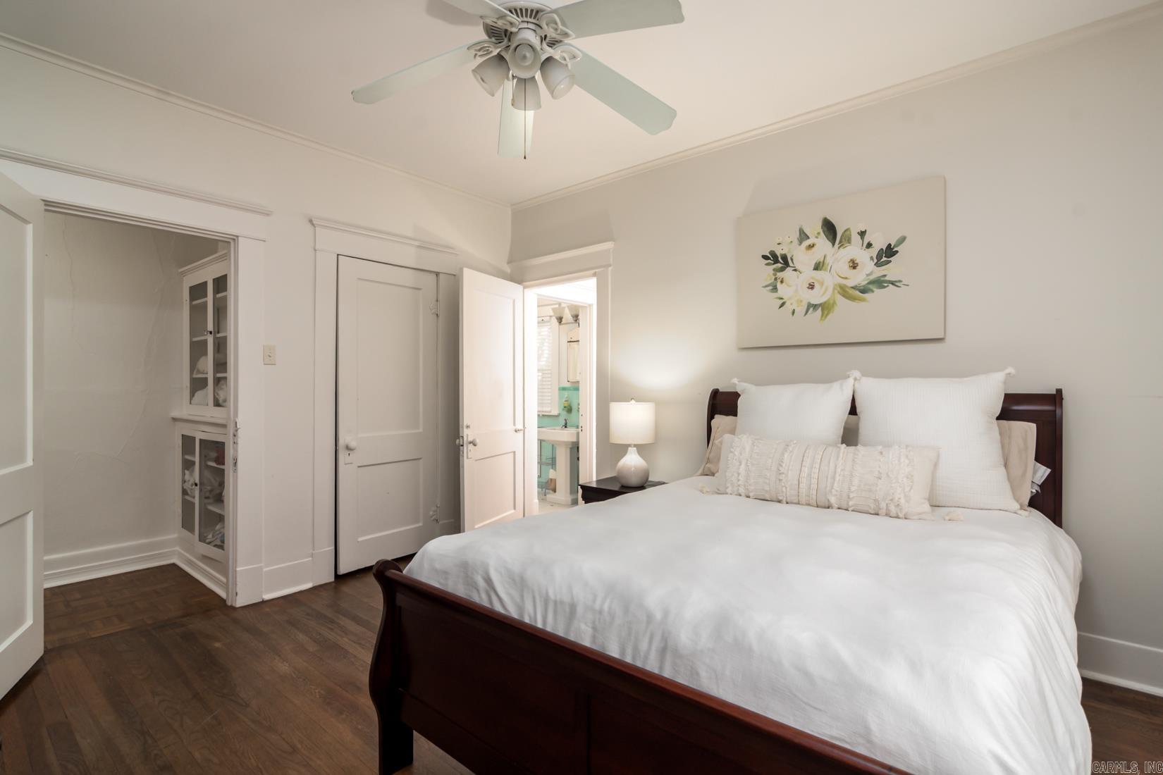 YOUNGS PARK - Residential