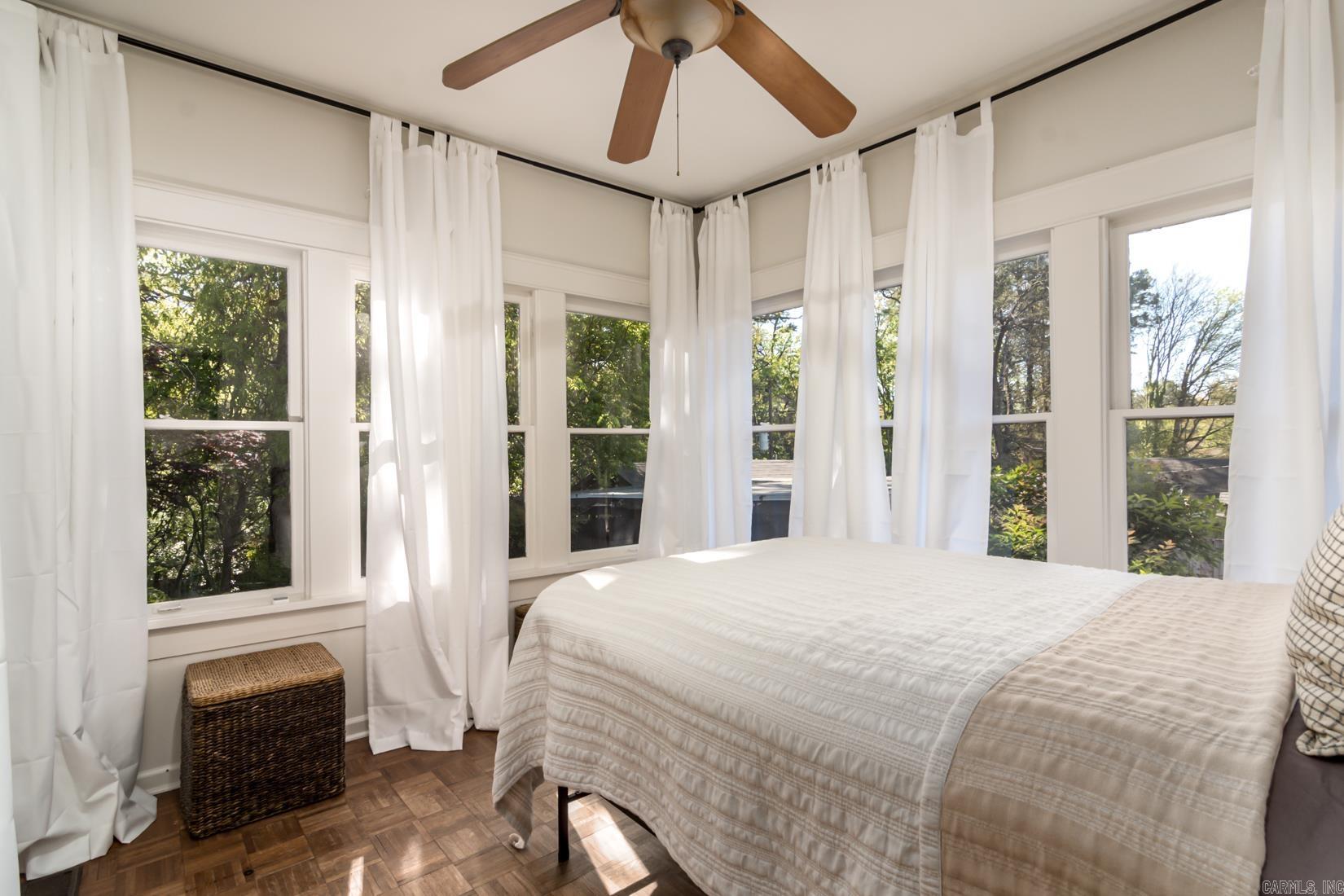 YOUNGS PARK - Residential