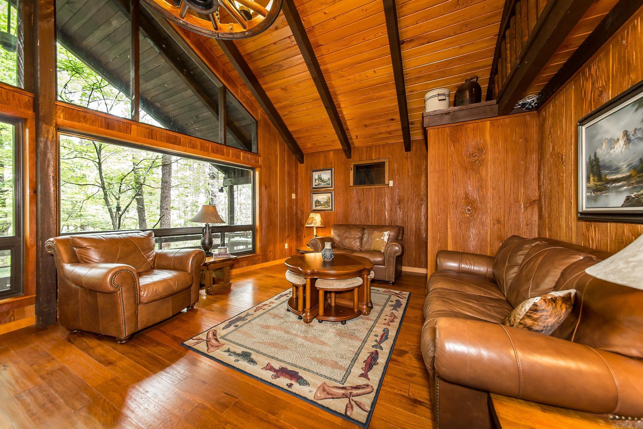 Todd Davis Lakeshore III - Residential