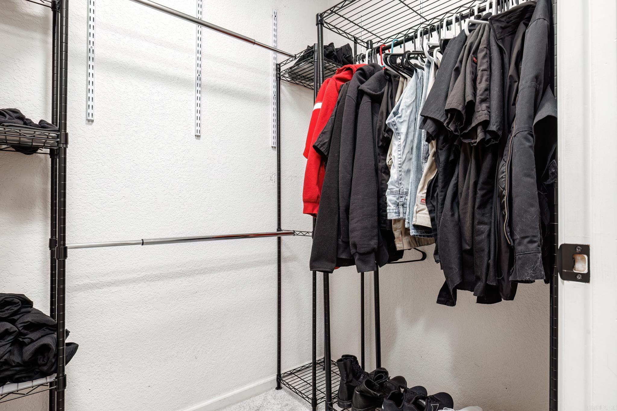 CALDERON - Residential